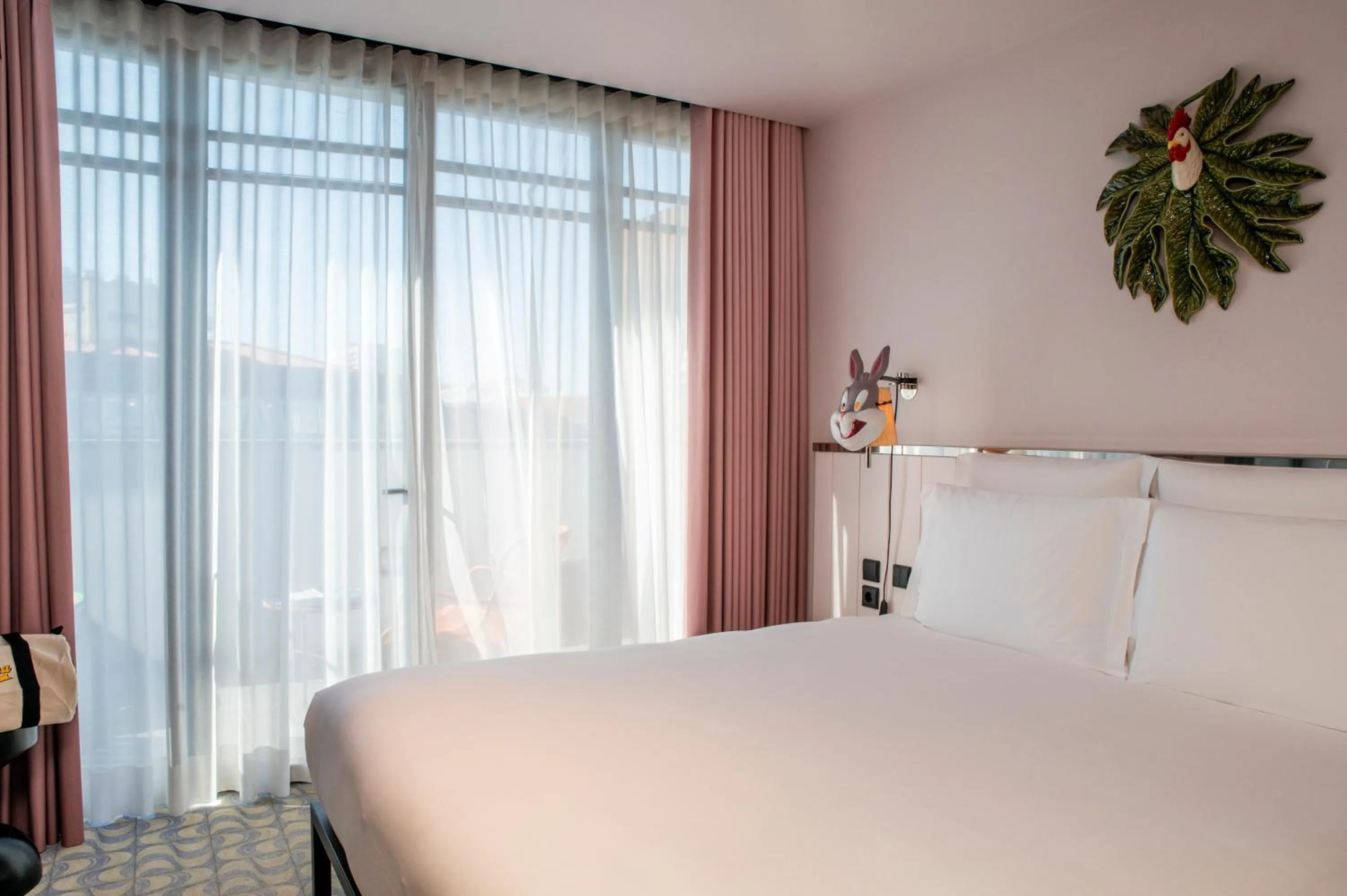 Bed in Mama Shelter Lisboa