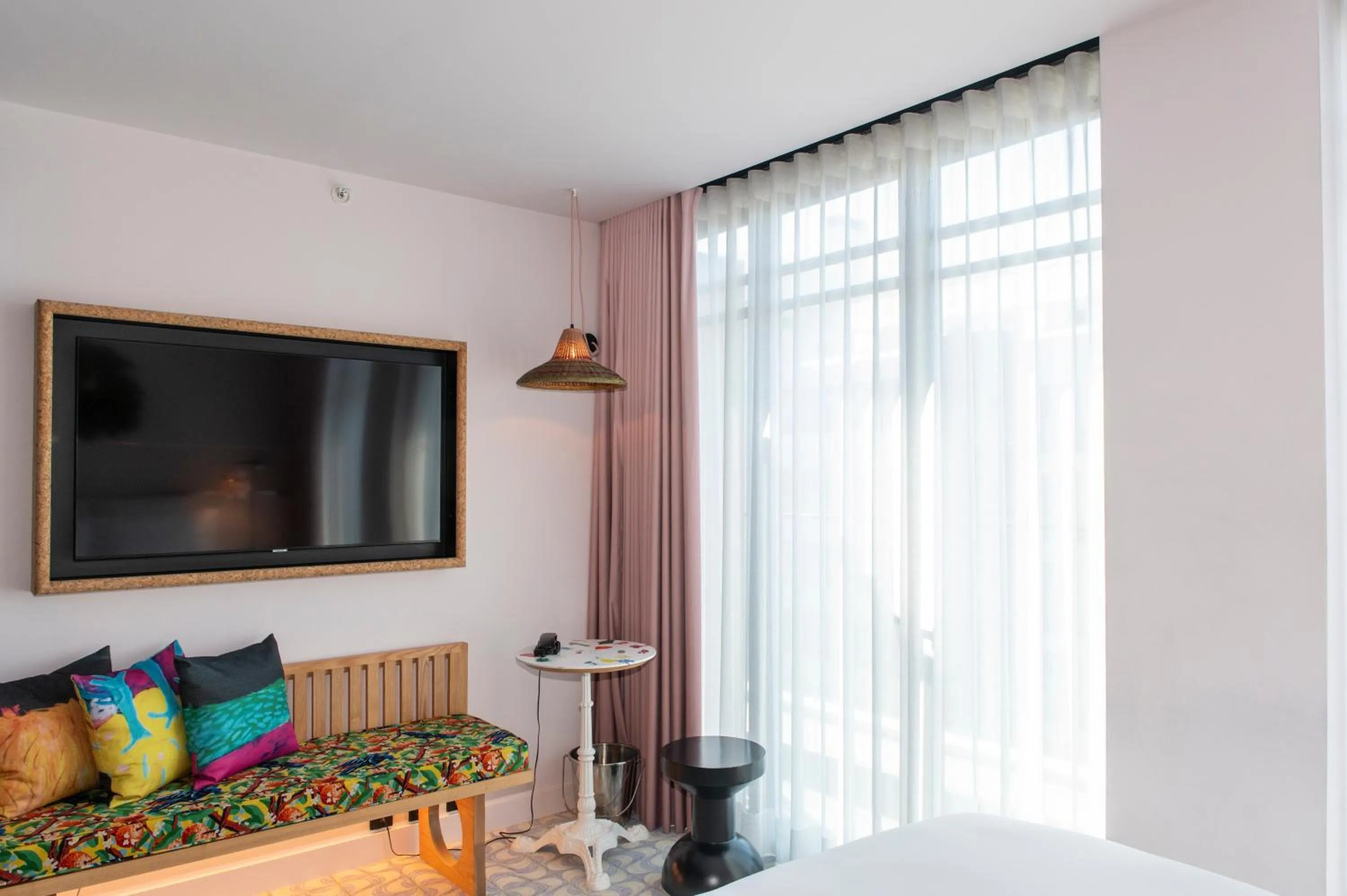 Bed in Mama Shelter Lisboa