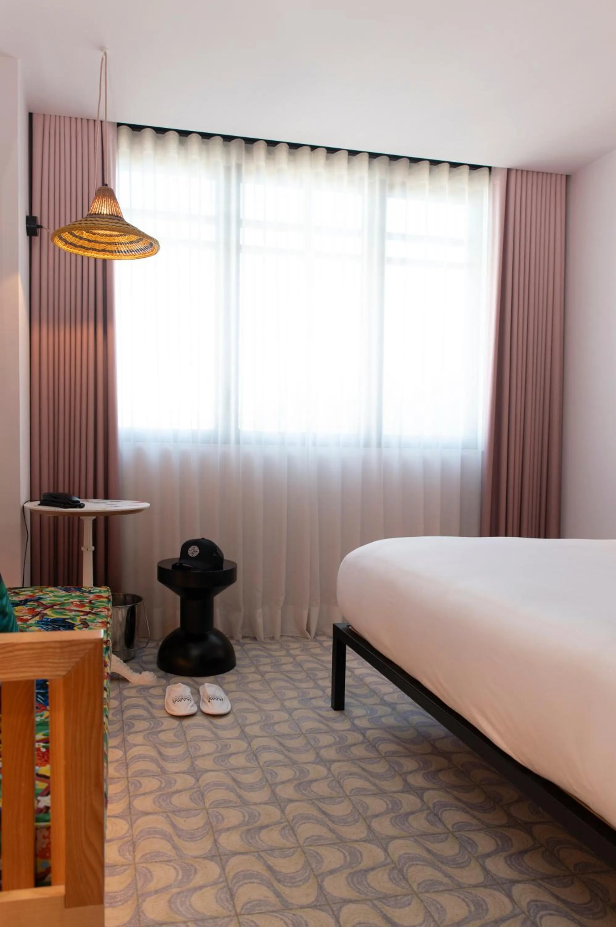 Bed in Mama Shelter Lisboa