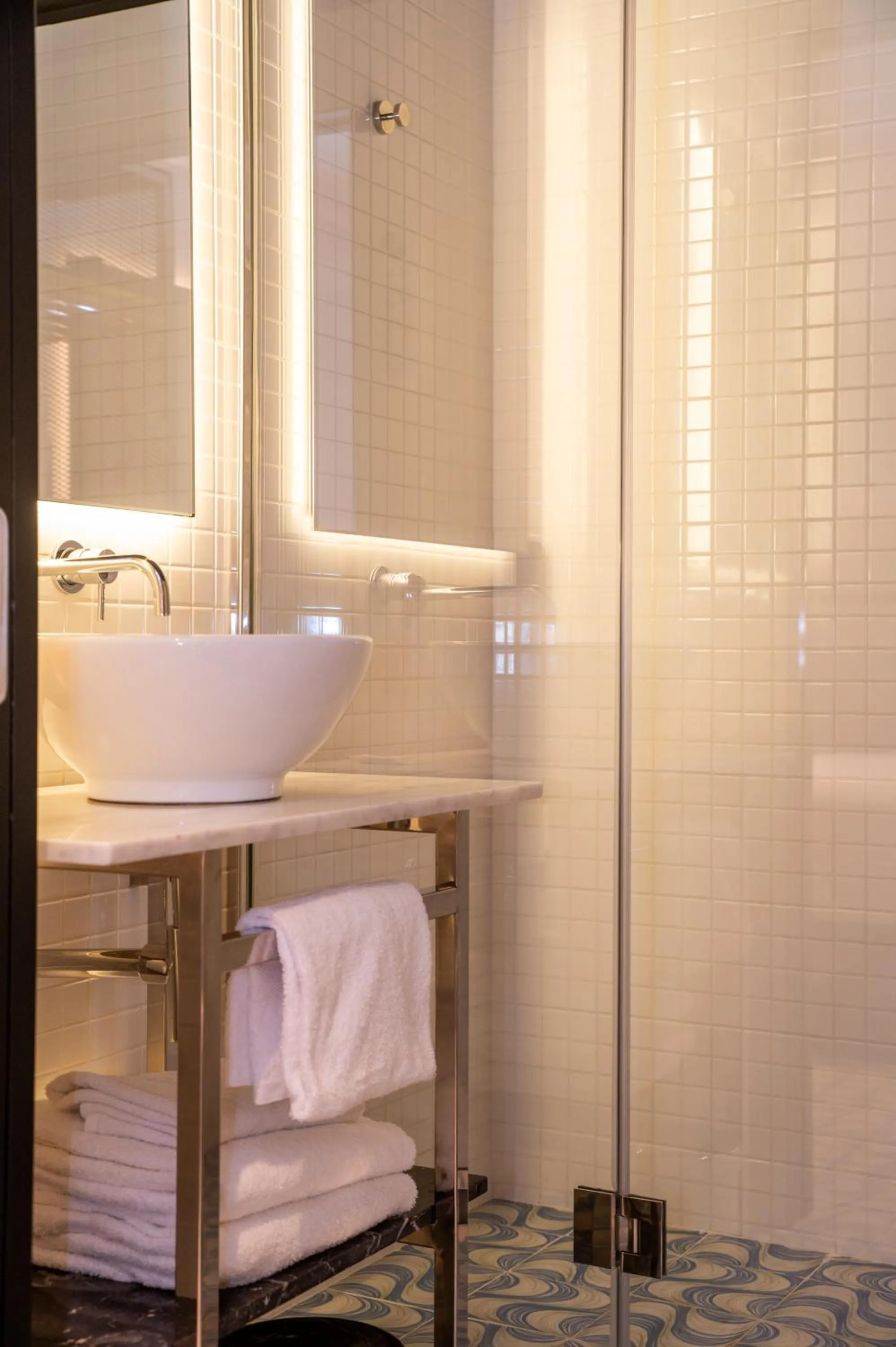 Shower in Mama Shelter Lisboa