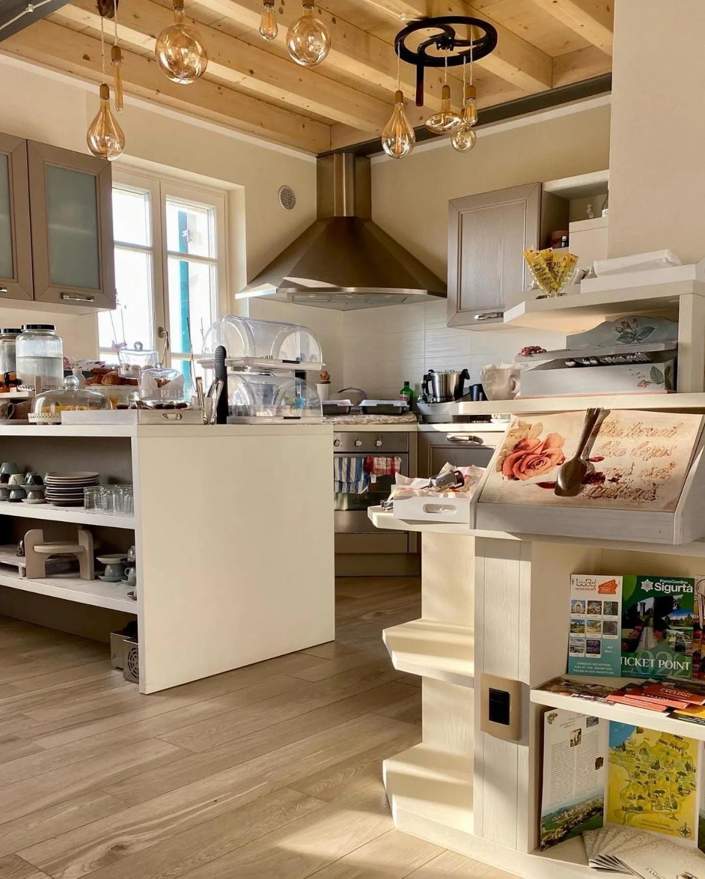 Breakfast in ROSETO HOLIDAYS AZZURRO