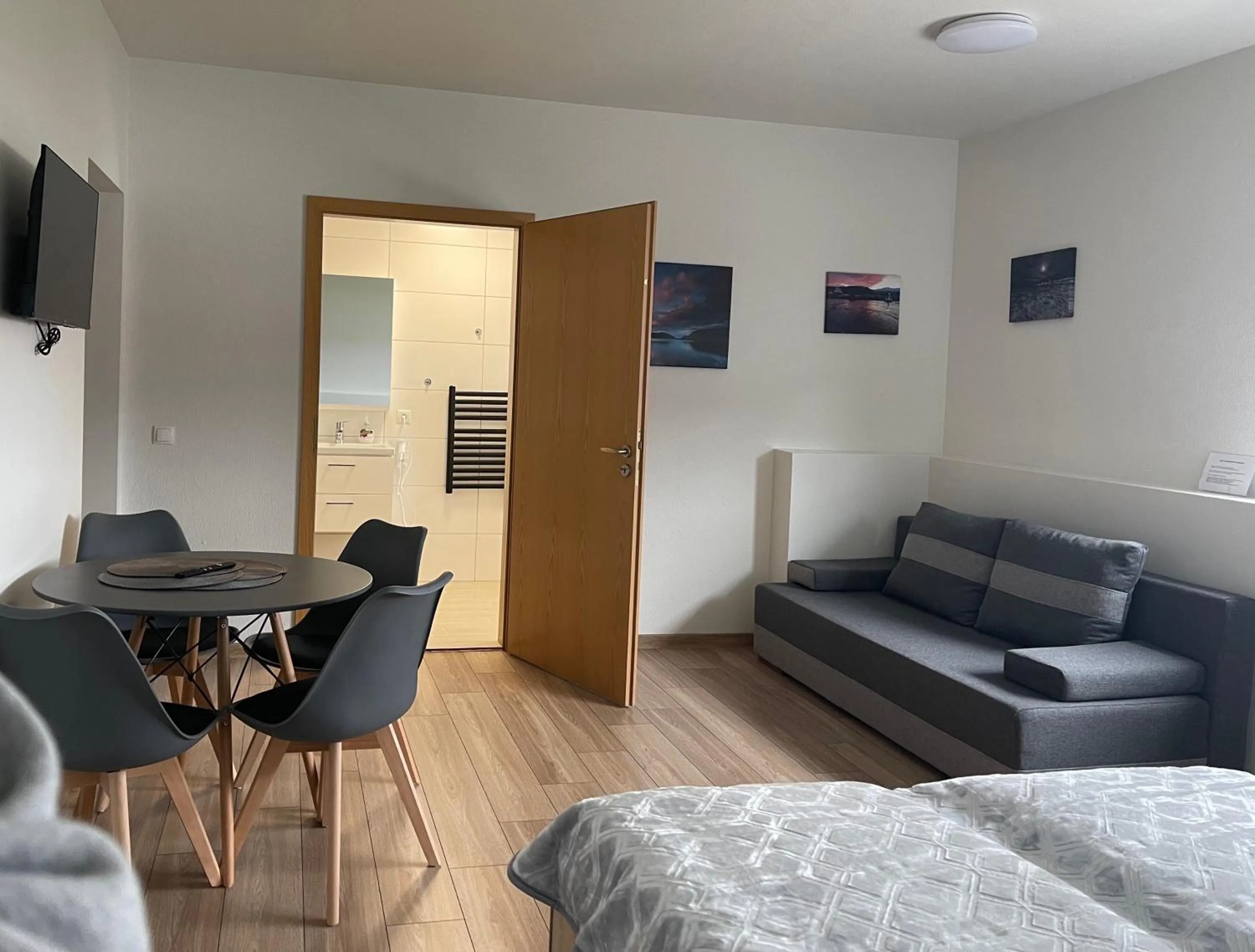 Seating area in Helgrindur Guesthouse