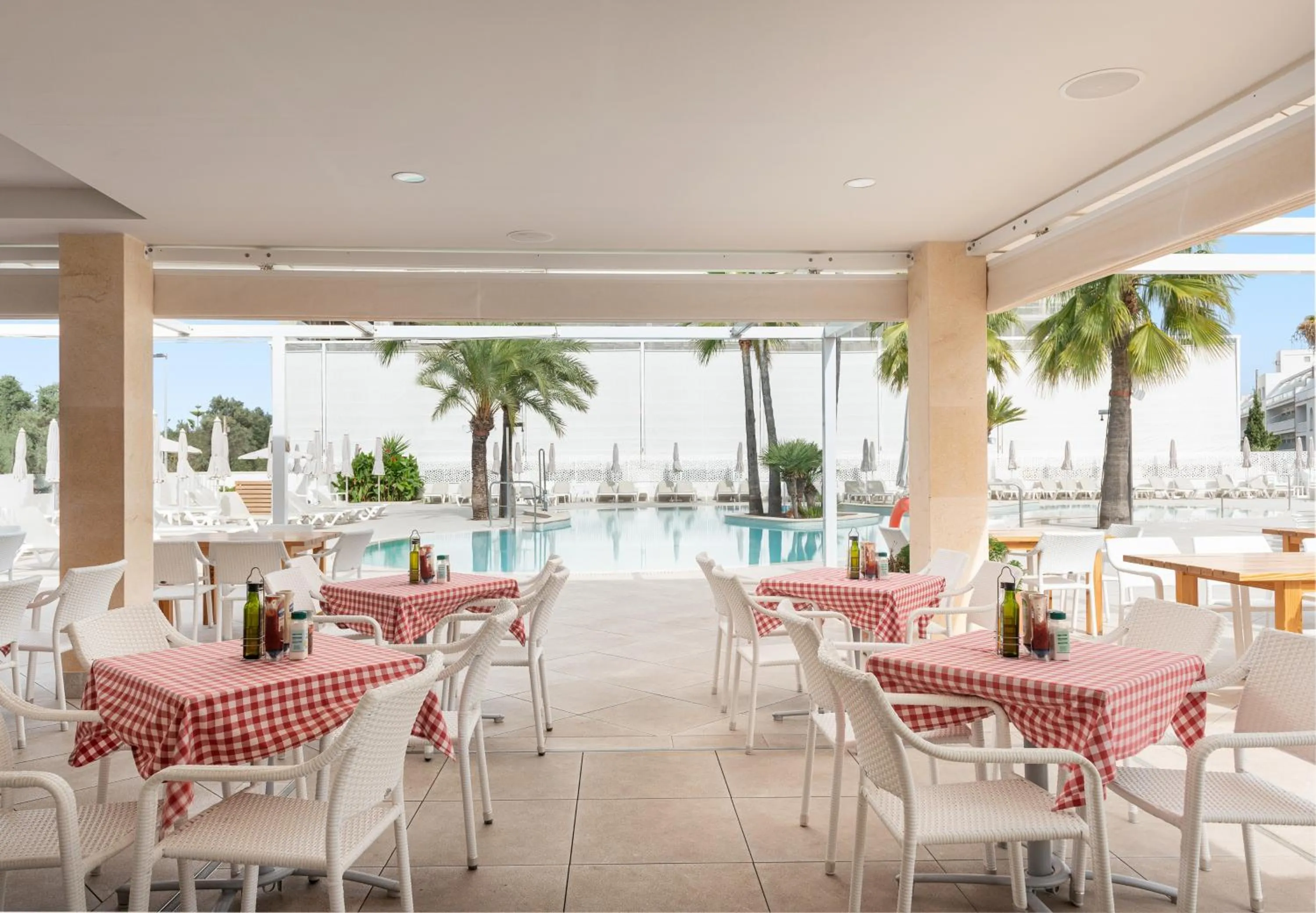 Restaurant/places to eat in Hotel Cala Bona