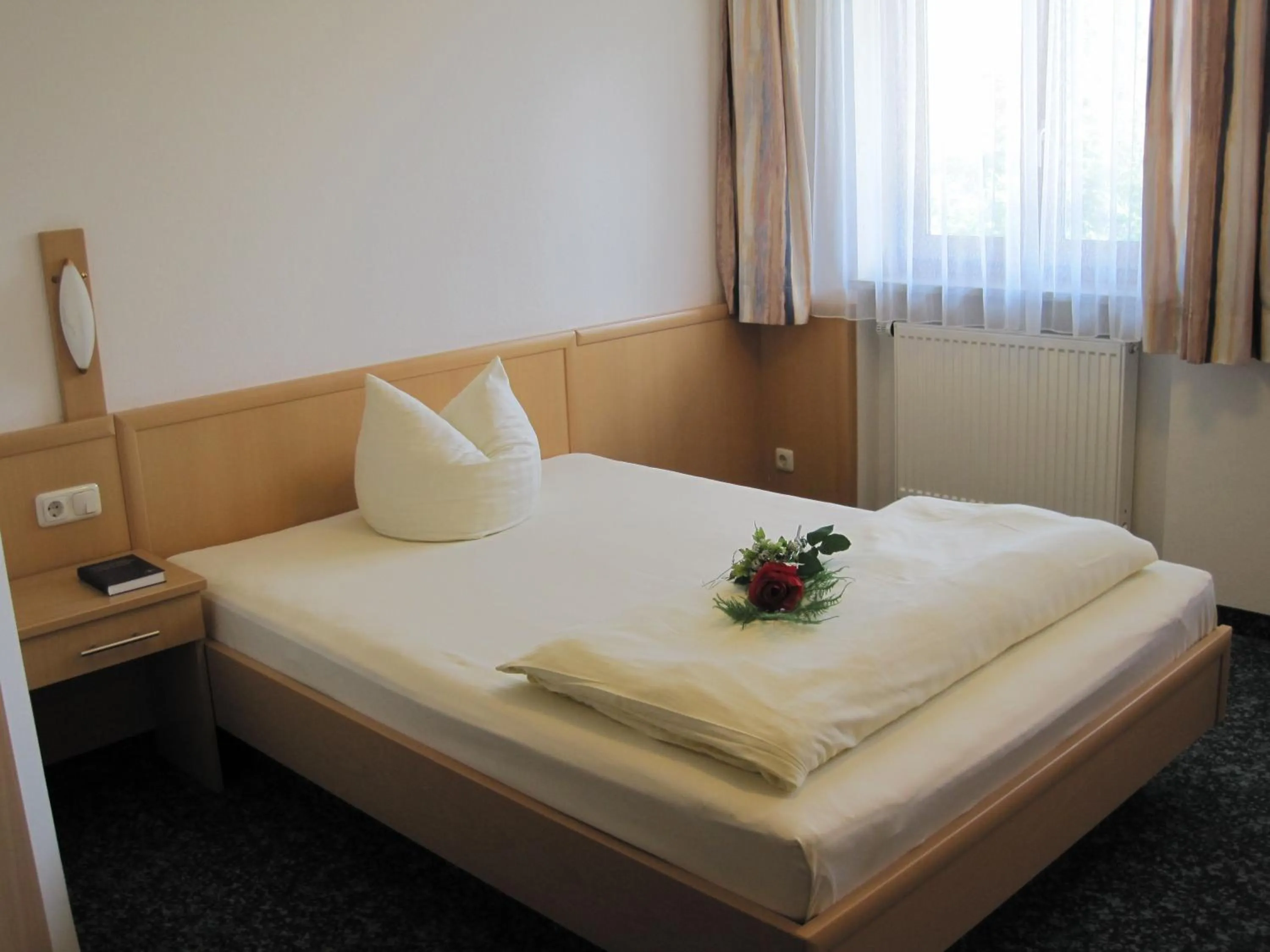 Bed in Hotel Jagermo