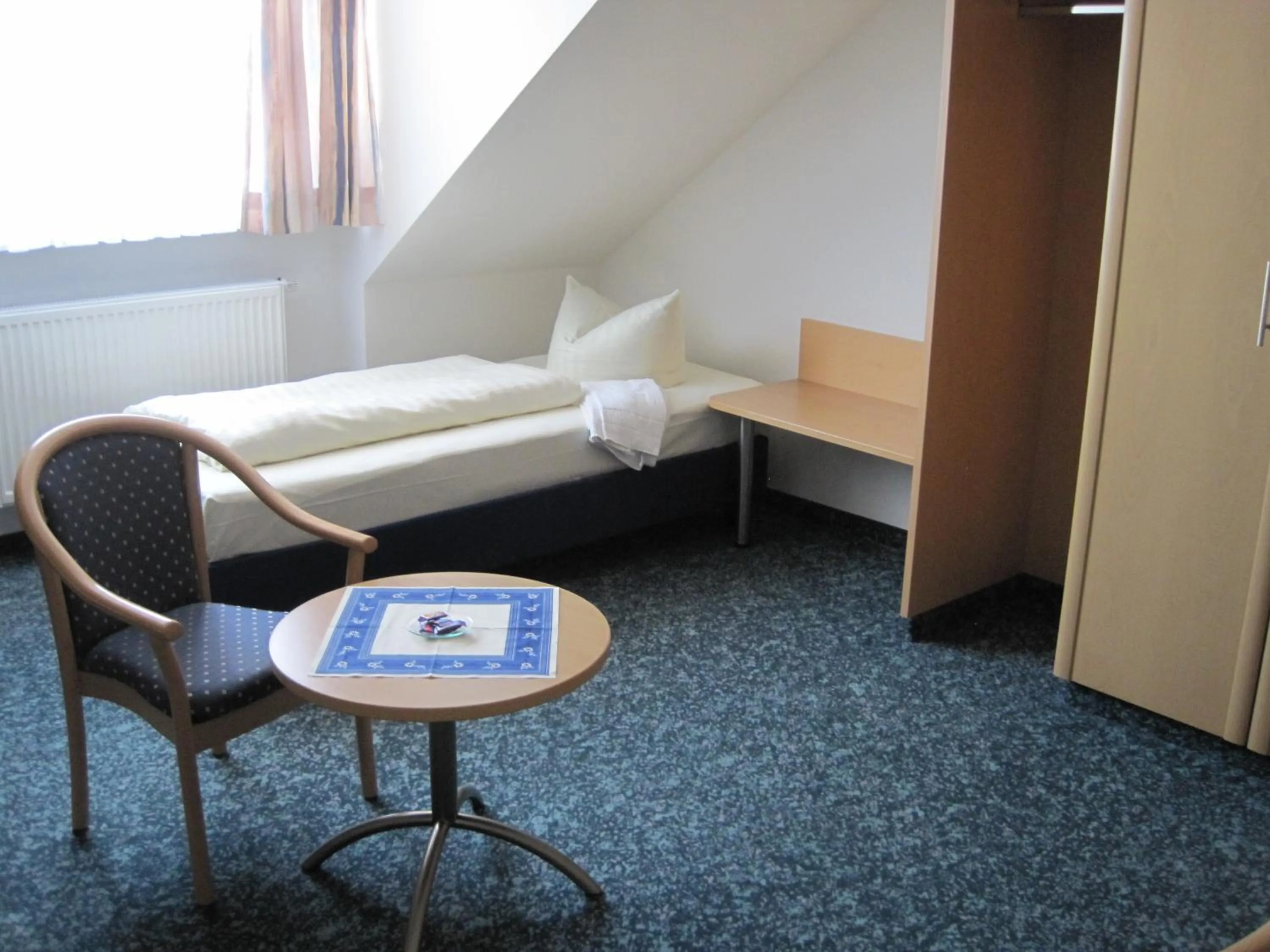 Photo of the whole room, Bed in Hotel Jagermo