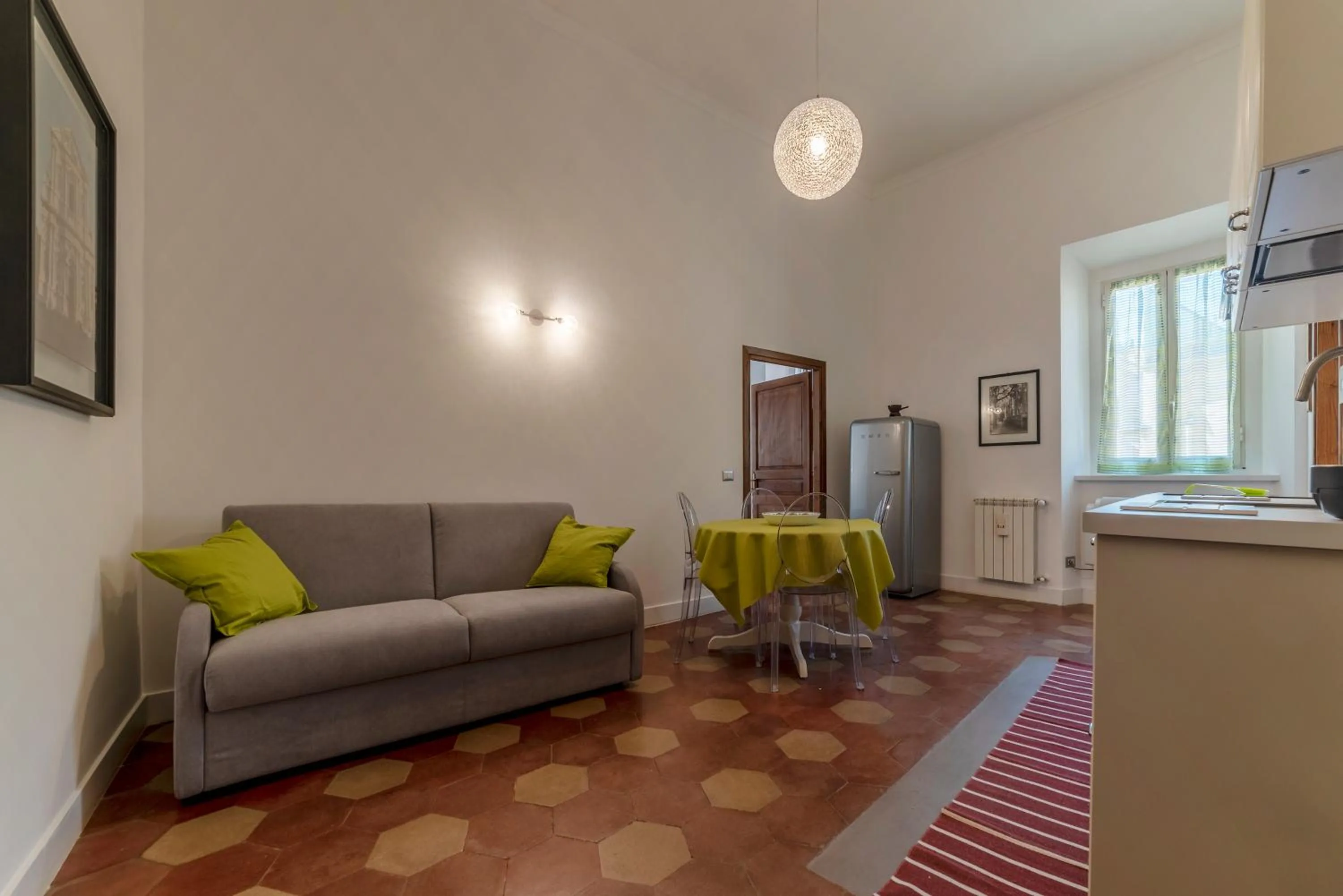 Living room in Largo di Torre Argentina Apartment
