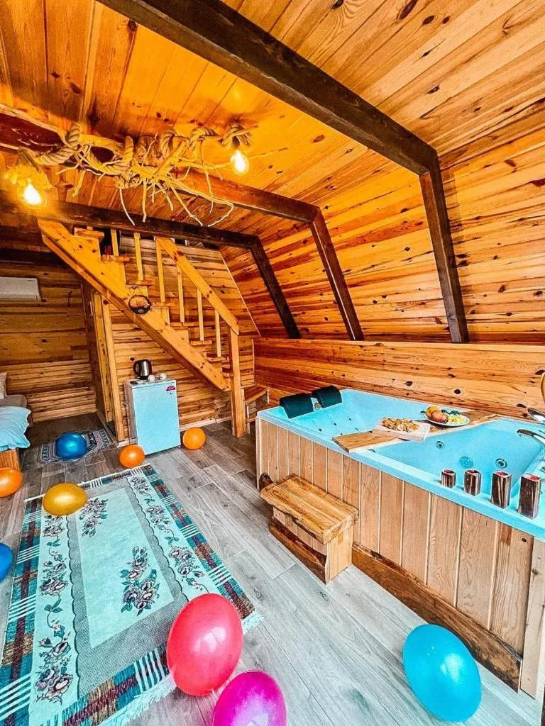 Swimming pool in Oce Bungalow