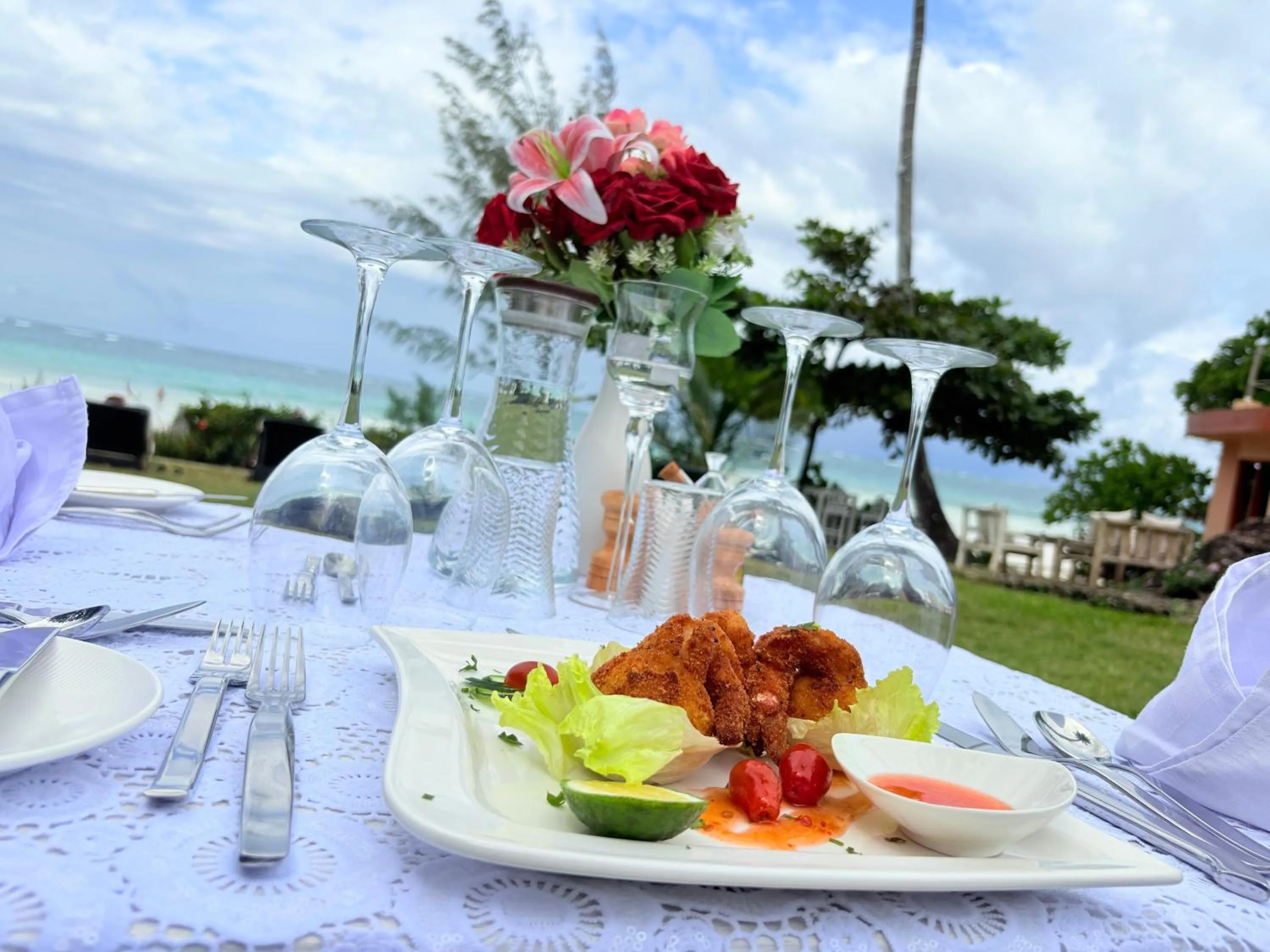 Restaurant/places to eat in Eleven Pearl Boutique Hotel & Spa