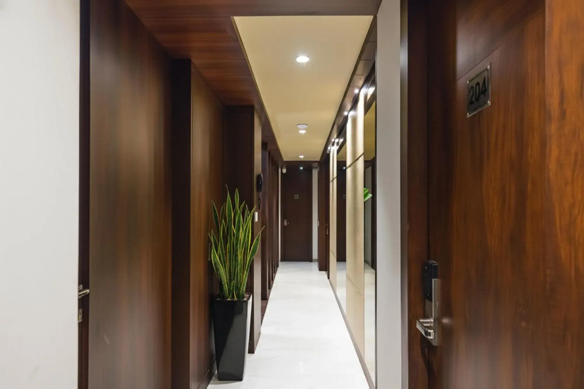 Lobby or reception in FabHotel Eros 211 - Nr Sreebhumi Lobby or reception in FabHotel Eros 211 - Nr Sreebhumi