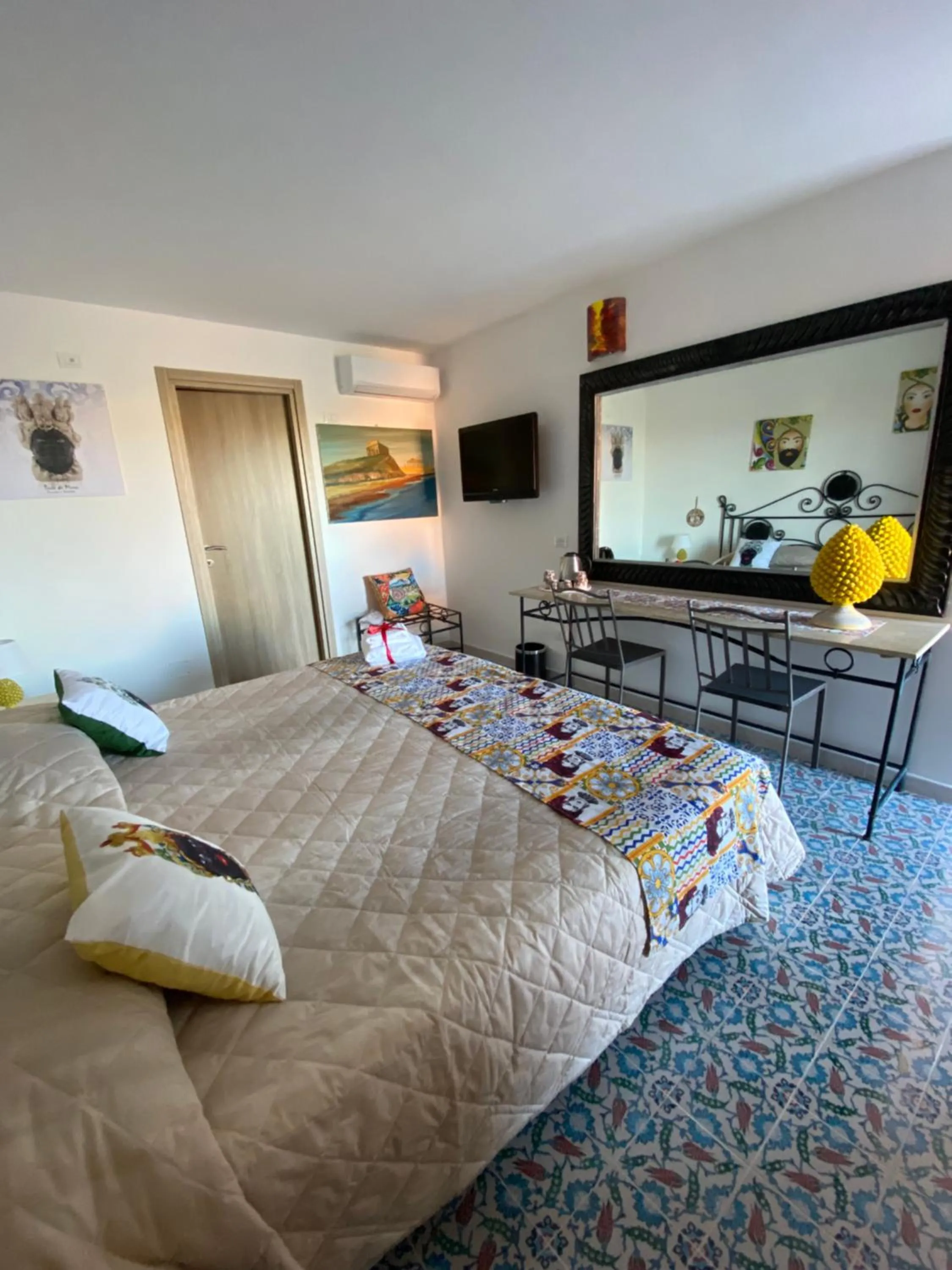 Bedroom, Bed in B&B Torre Pozzillo