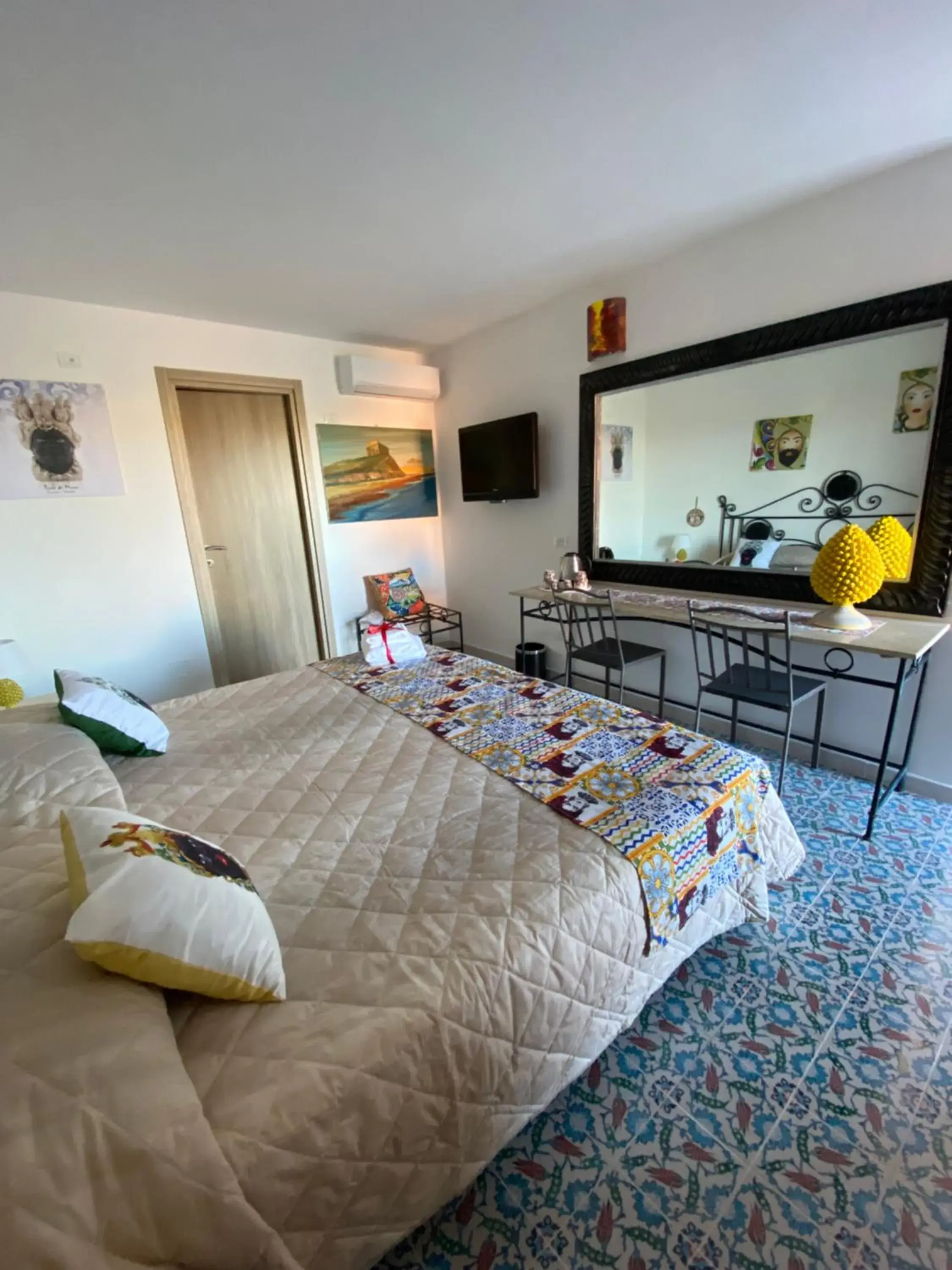 Deluxe Room in B&B Torre Pozzillo Deluxe Room in B&B Torre Pozzillo