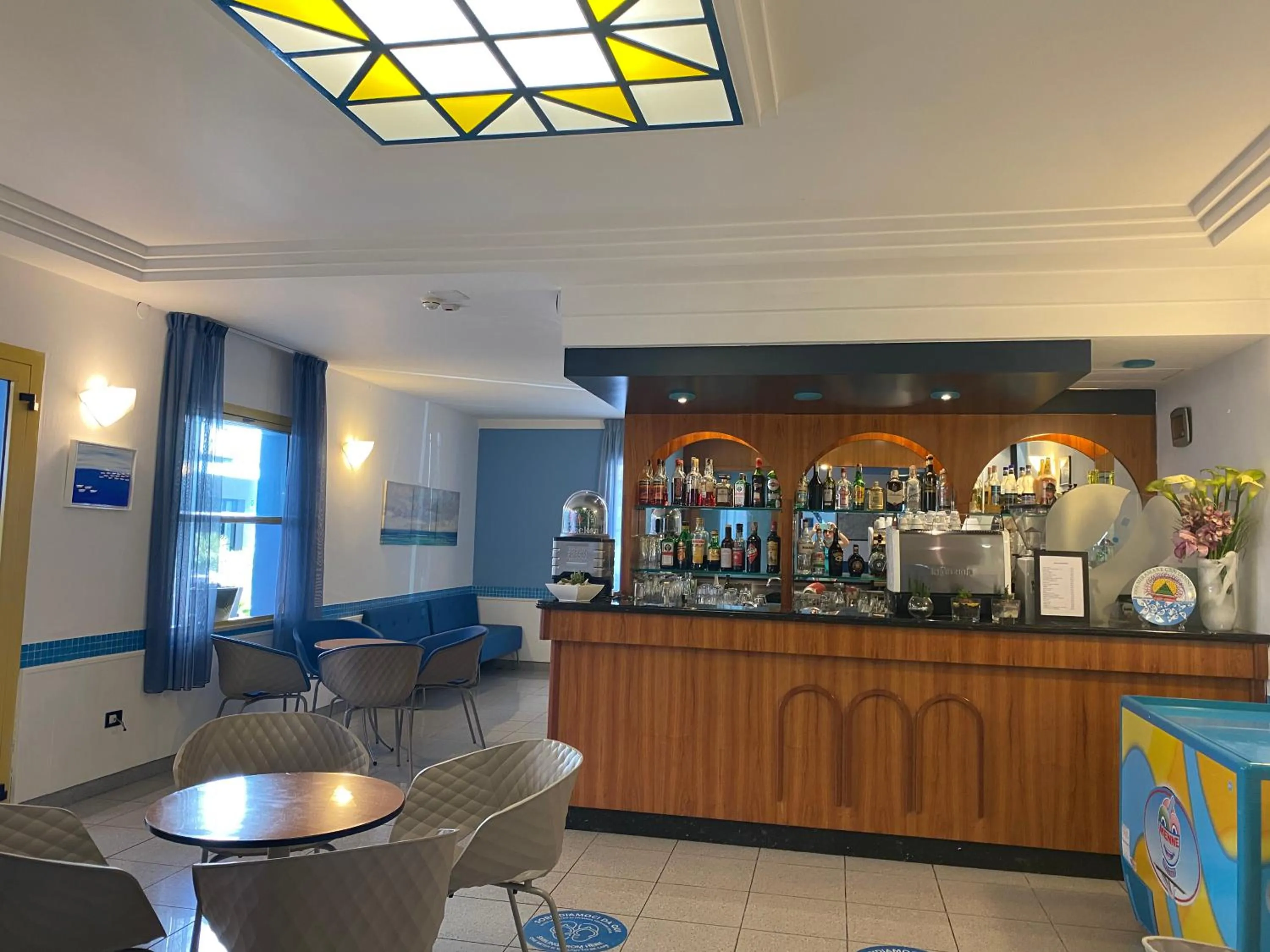 Lounge or bar in Hotel Stella Alpina