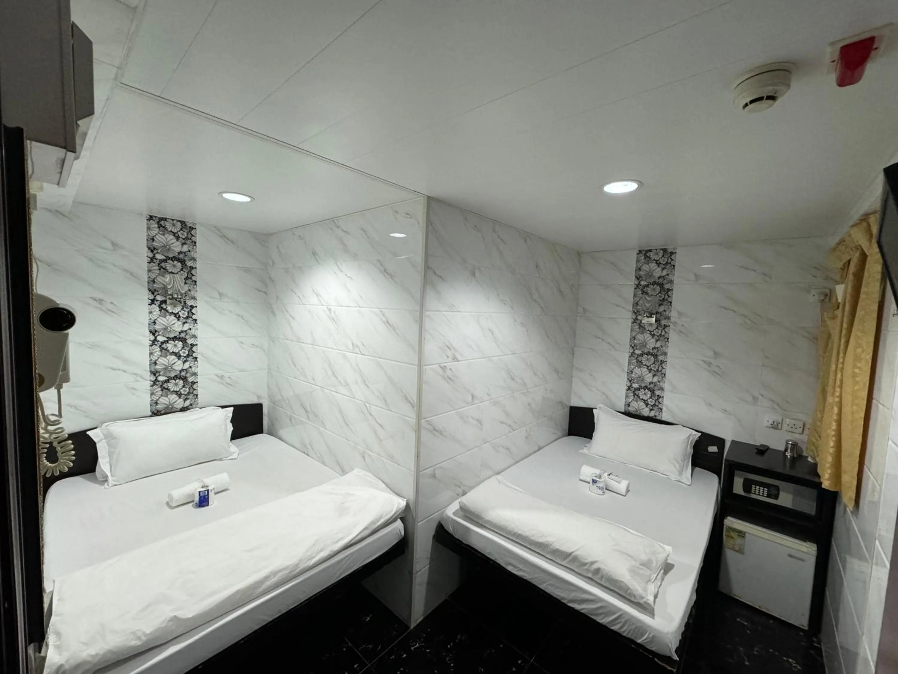 Bed in Strawberry Guest house