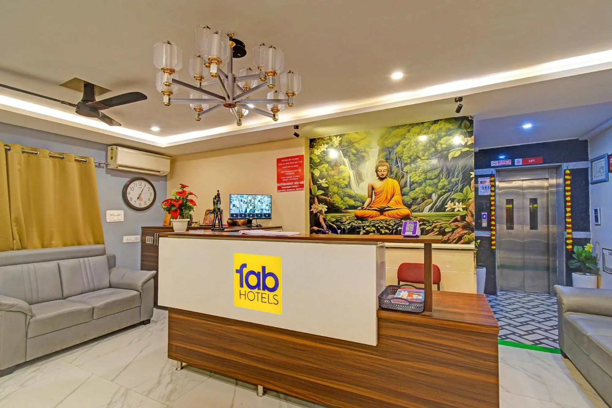 Lobby or reception in FabHotel White House Leo