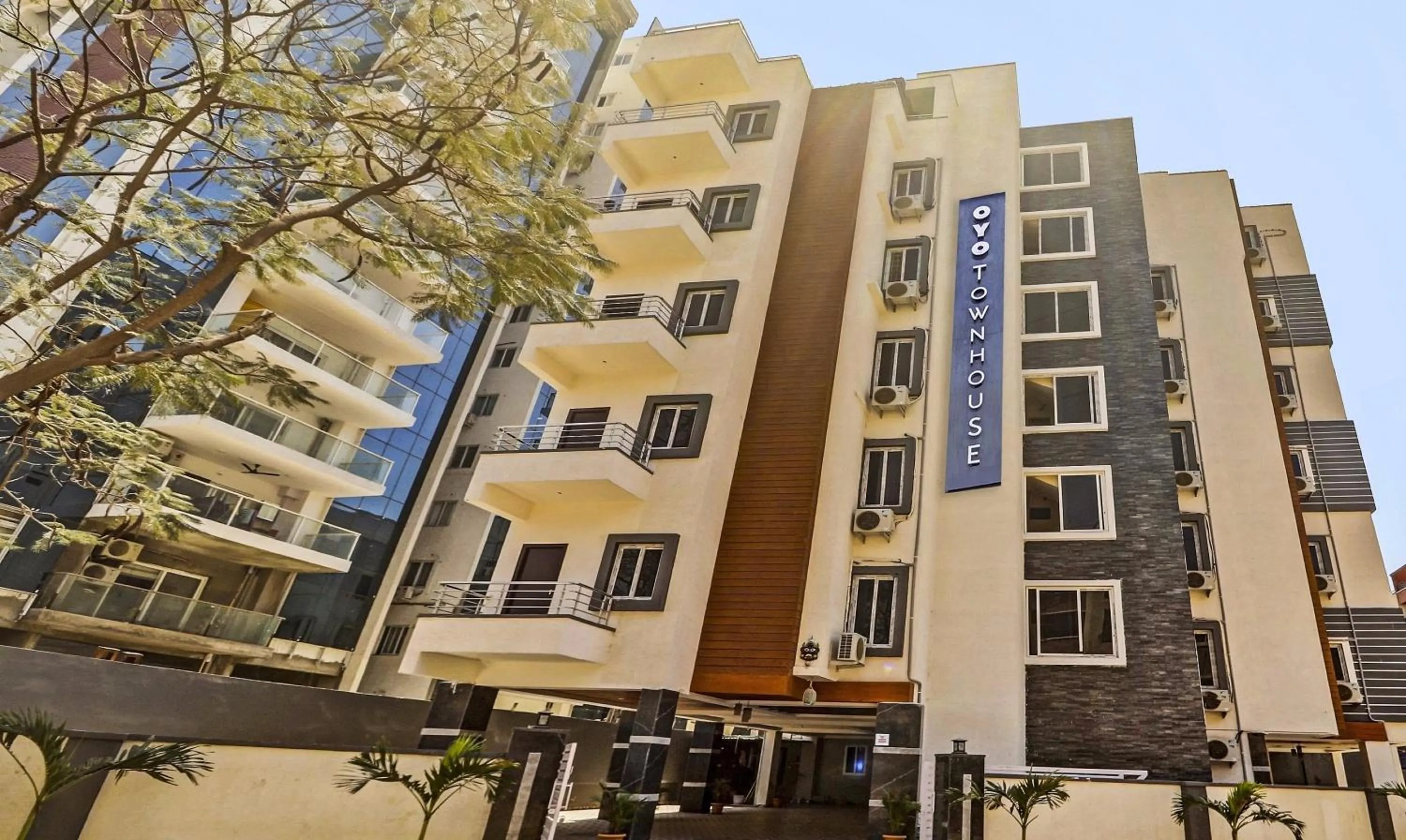 Facade/entrance in Collection O White House Near KIMS Kondapur