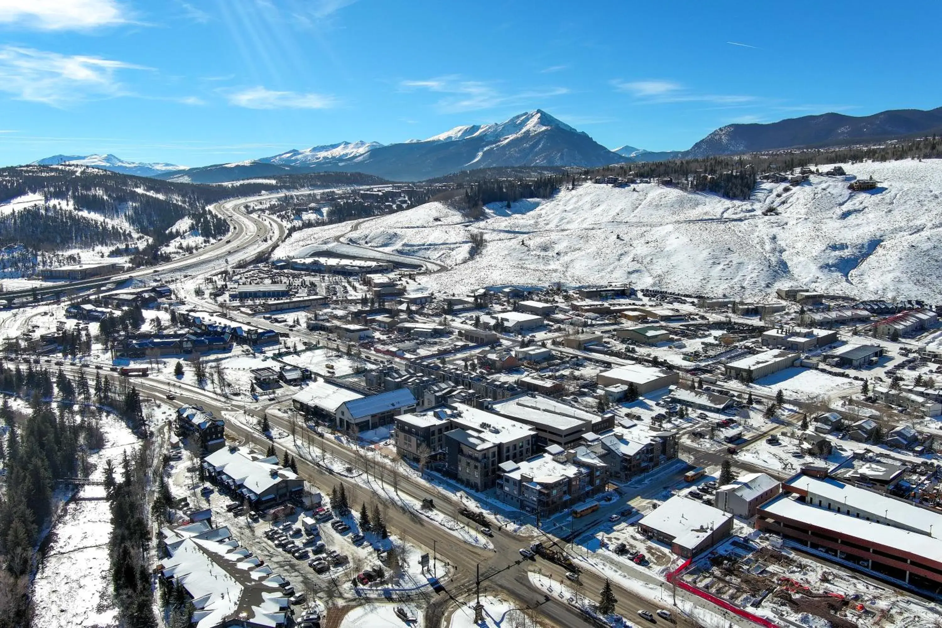Mountain view in Hotel Indigo - Silverthorne by IHG Mountain view in Hotel Indigo - Silverthorne by IHG