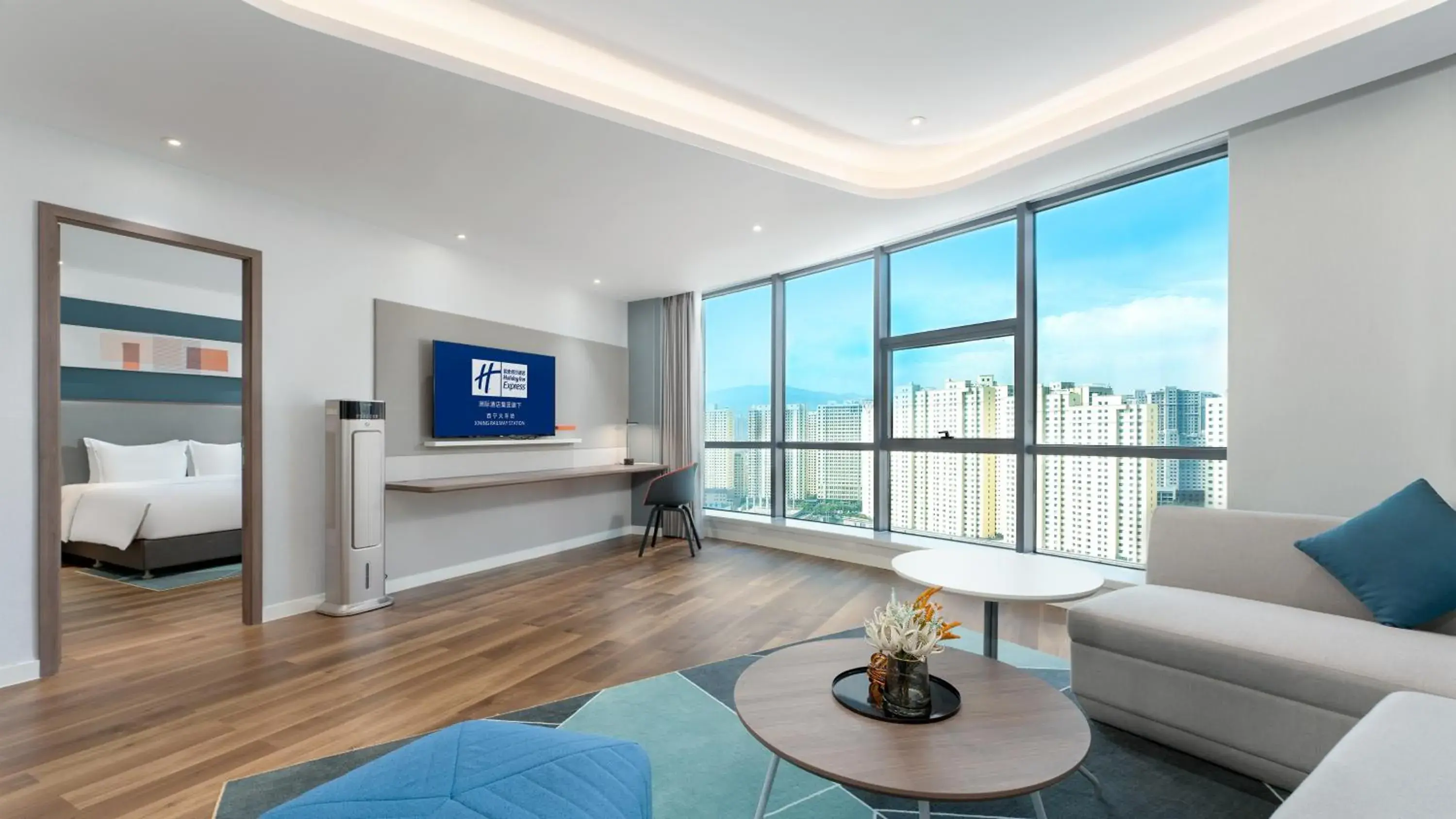 One-Bedroom Suite in Holiday Inn Express Xining Railway Station by IHG One-Bedroom Suite in Holiday Inn Express Xining Railway Station by IHG