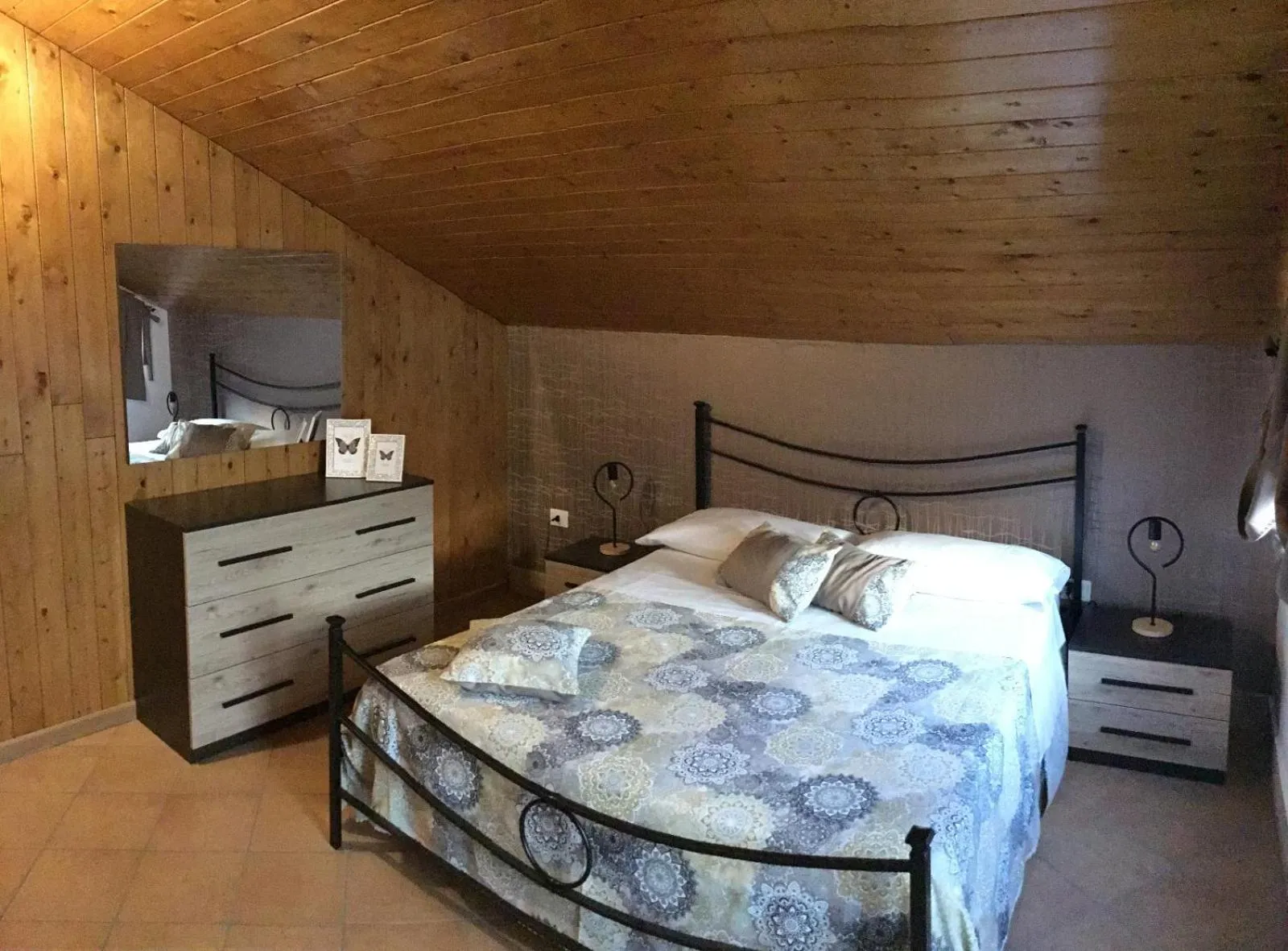 Bed in Original Sicily