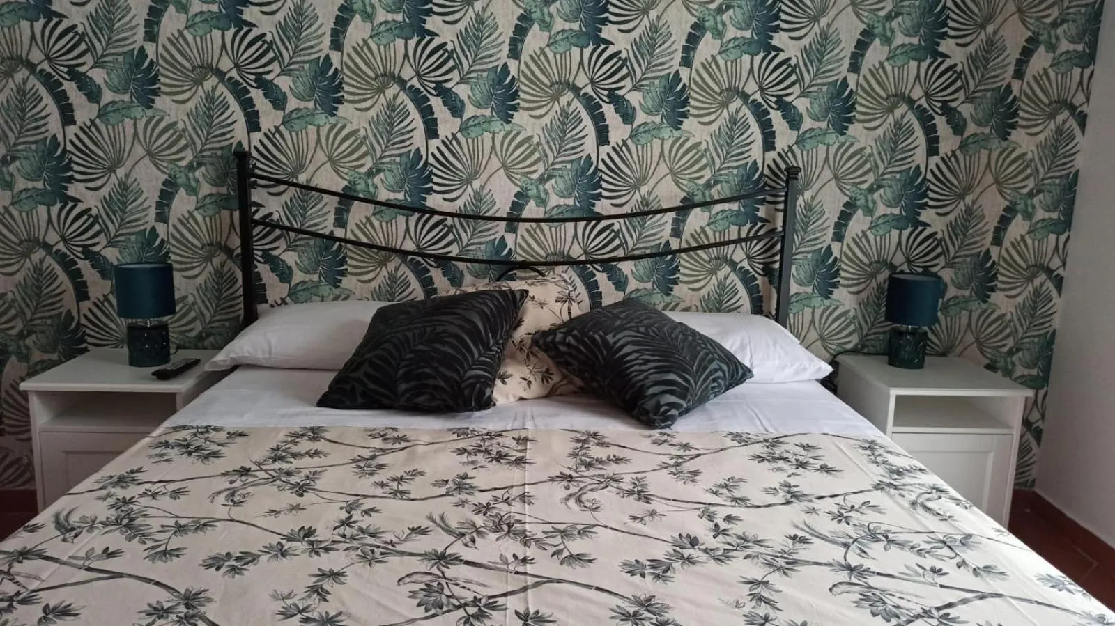 Bed in Original Sicily