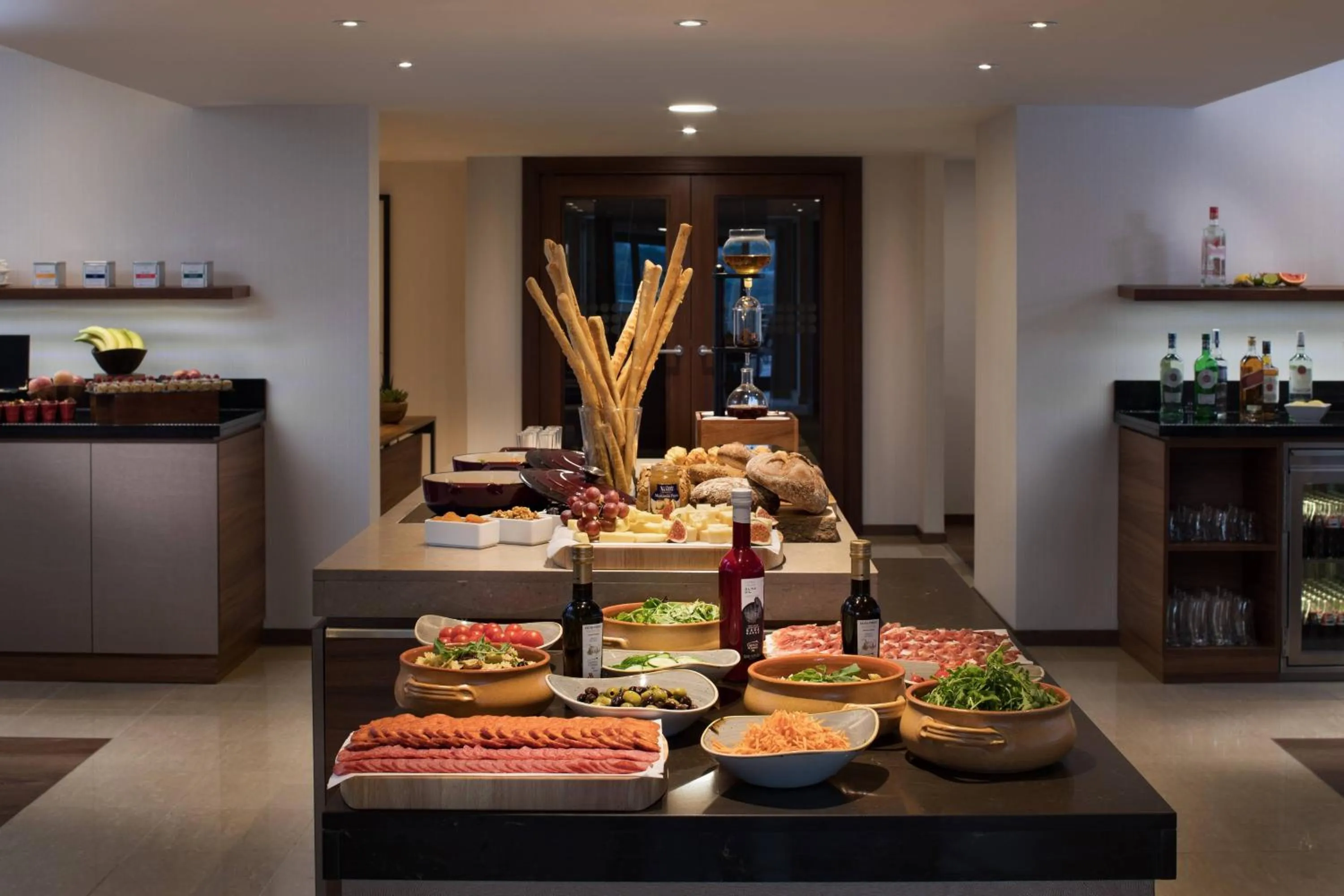 Lounge or bar in Budapest Marriott Hotel