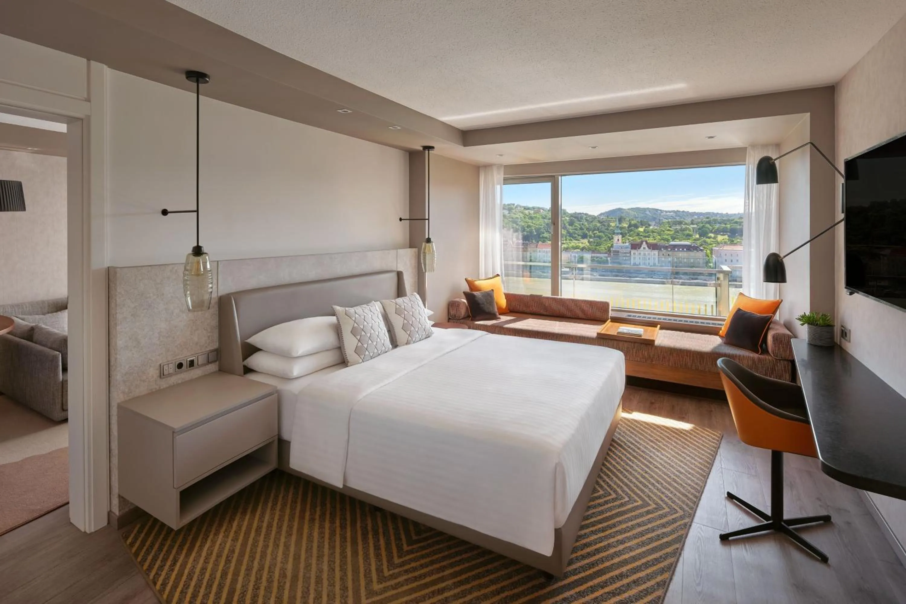Bedroom, Bed in Budapest Marriott Hotel