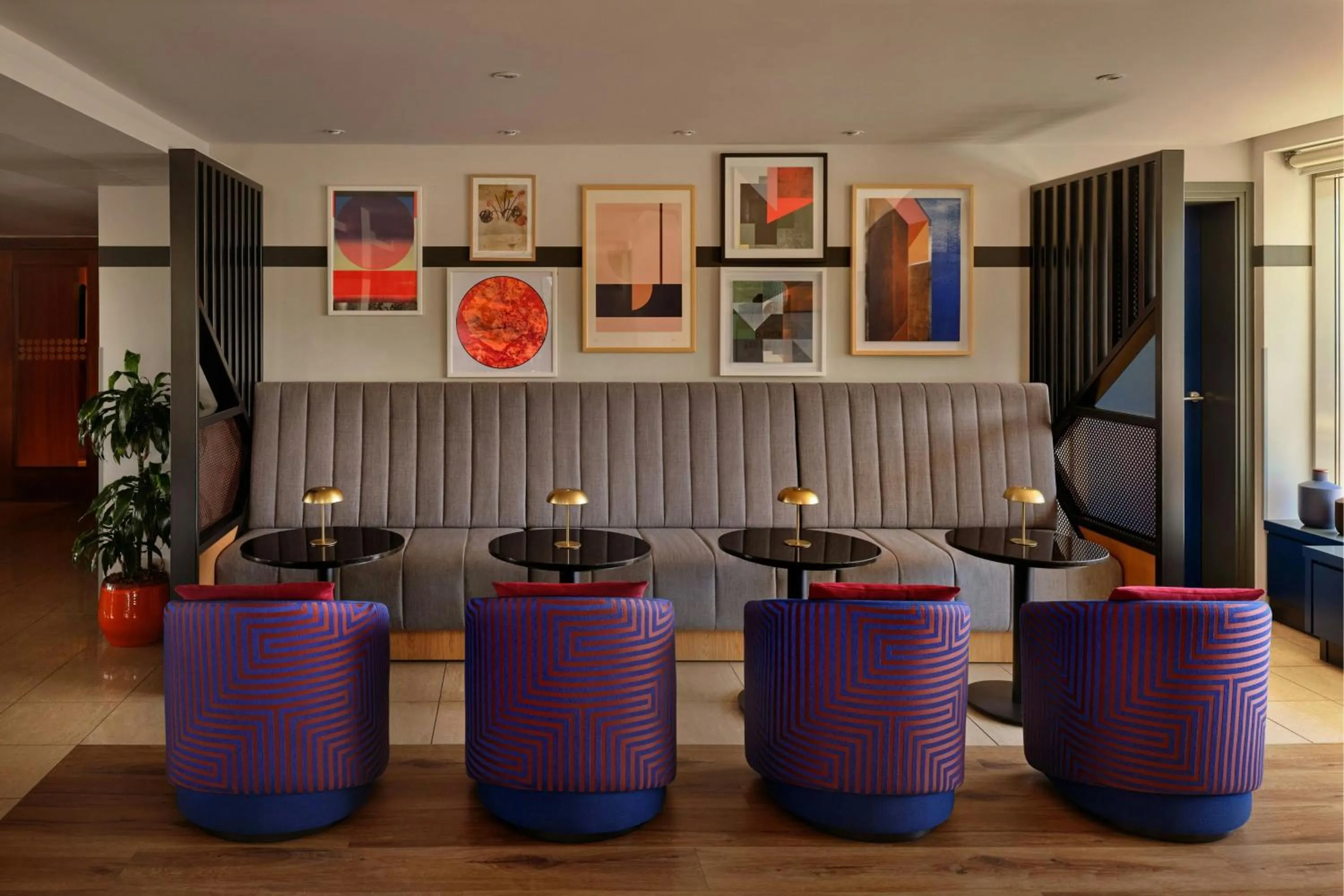 Lounge or bar in Budapest Marriott Hotel