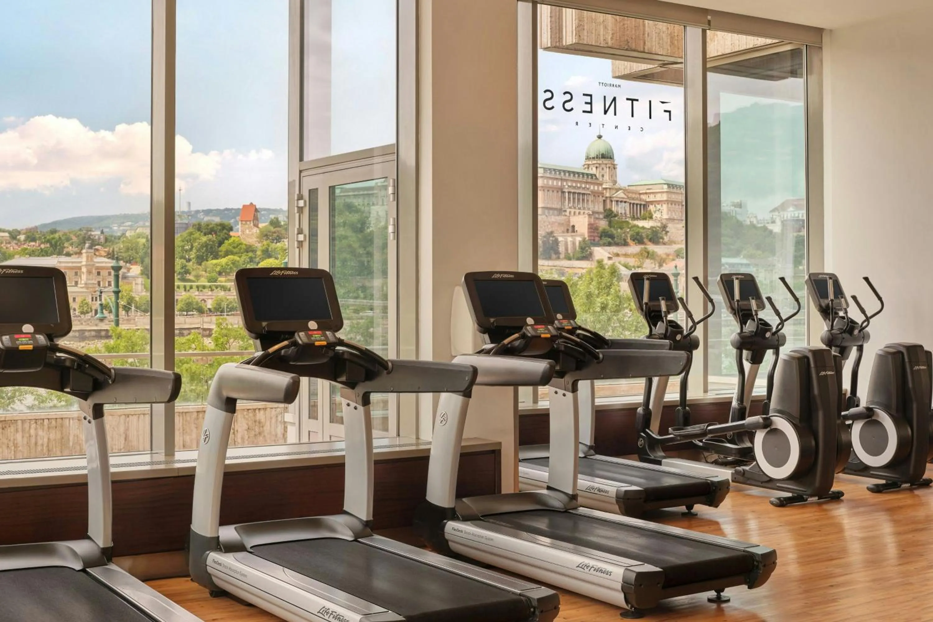 Fitness centre/facilities in Budapest Marriott Hotel
