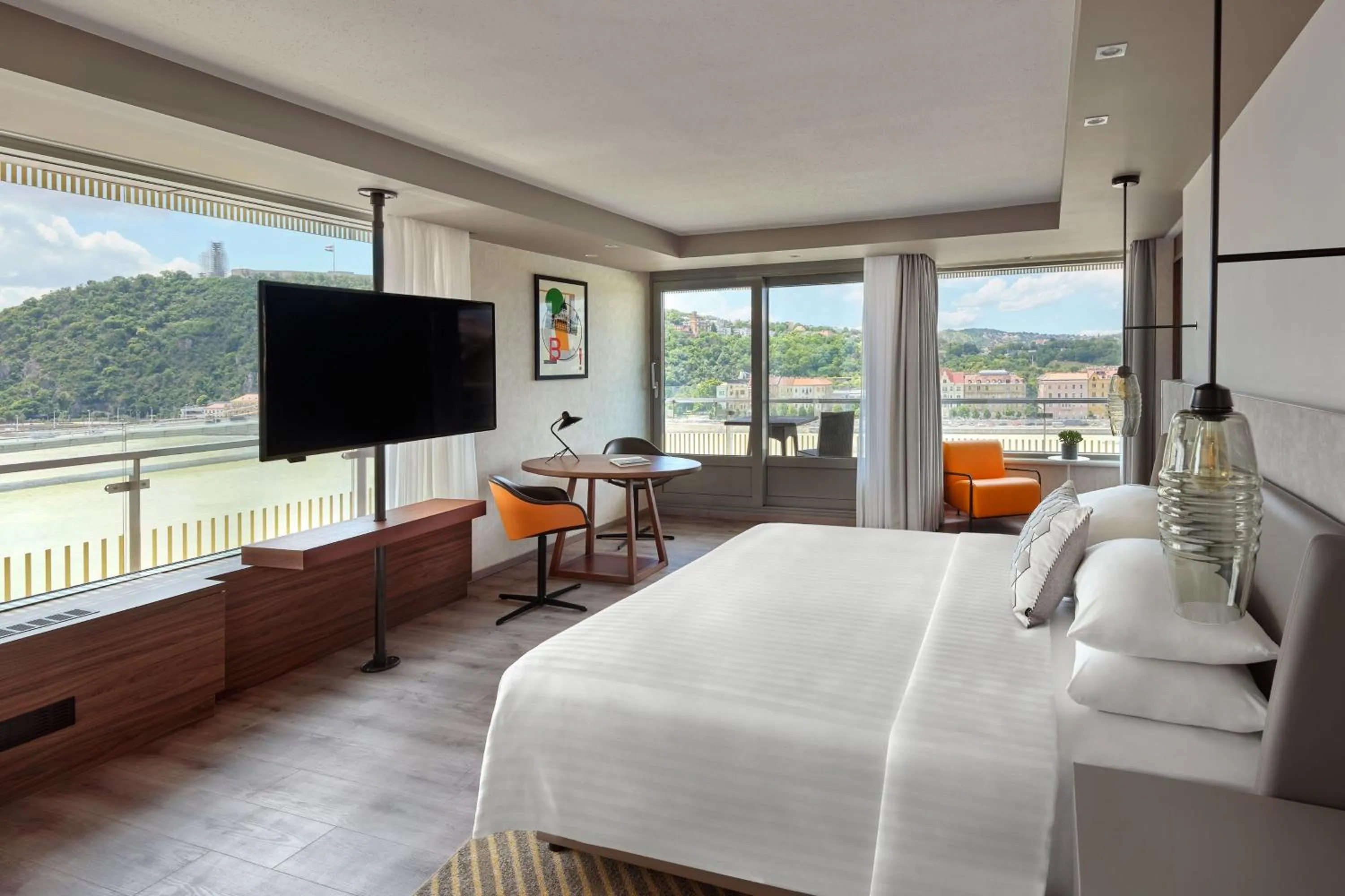 Bedroom, Bed in Budapest Marriott Hotel