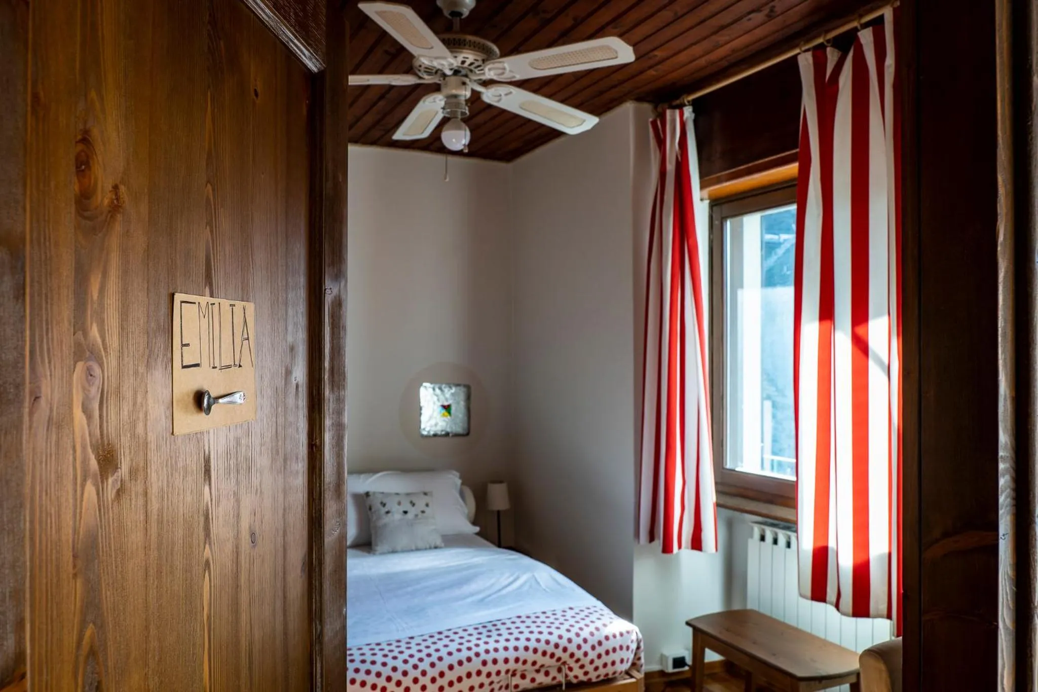 Bedroom, Bed in Casa Tomà