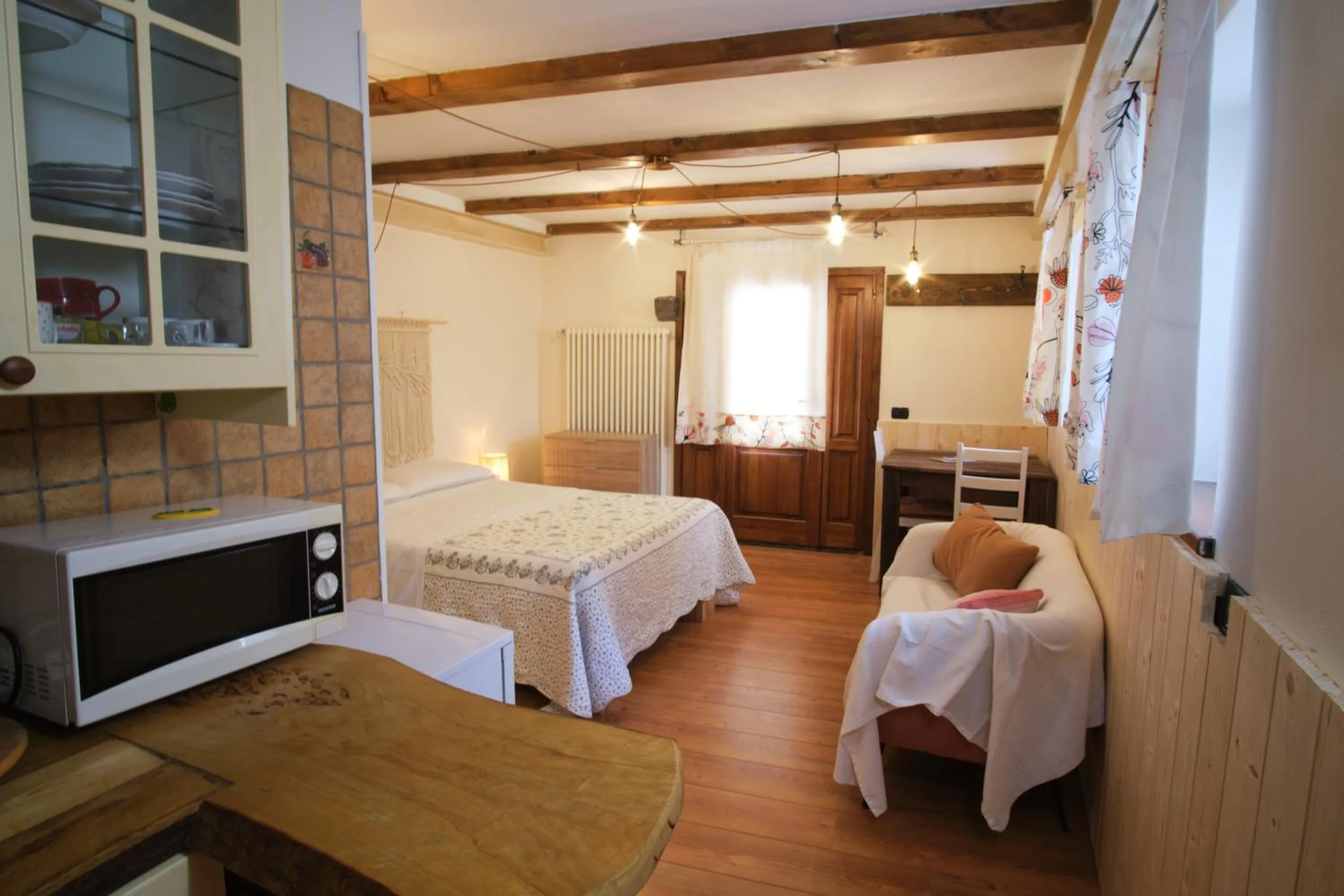 Bedroom, Bed in Casa Tomà