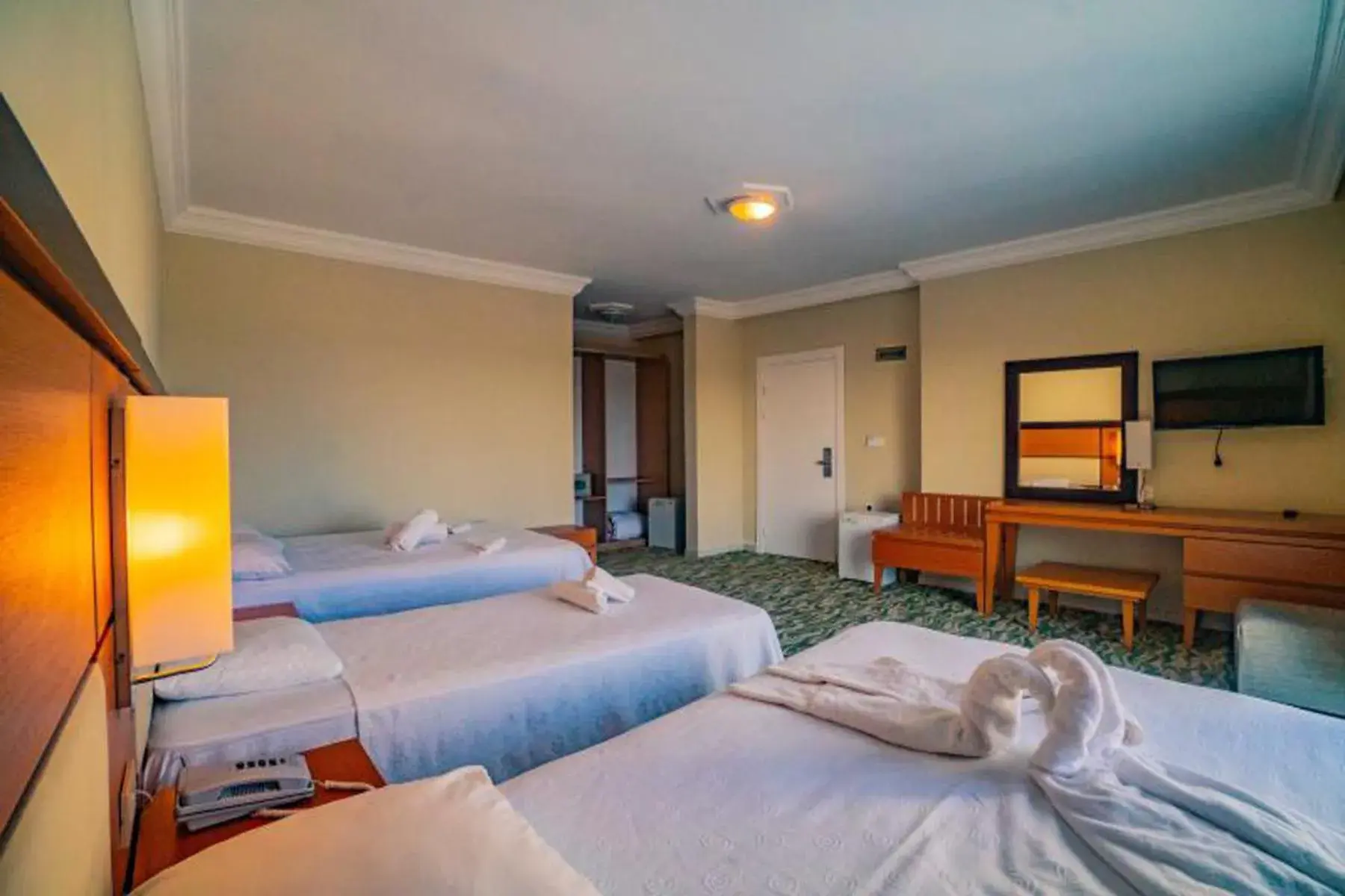 Bed in Prenses Sealine Beach Hotel Bed in Prenses Sealine Beach Hotel