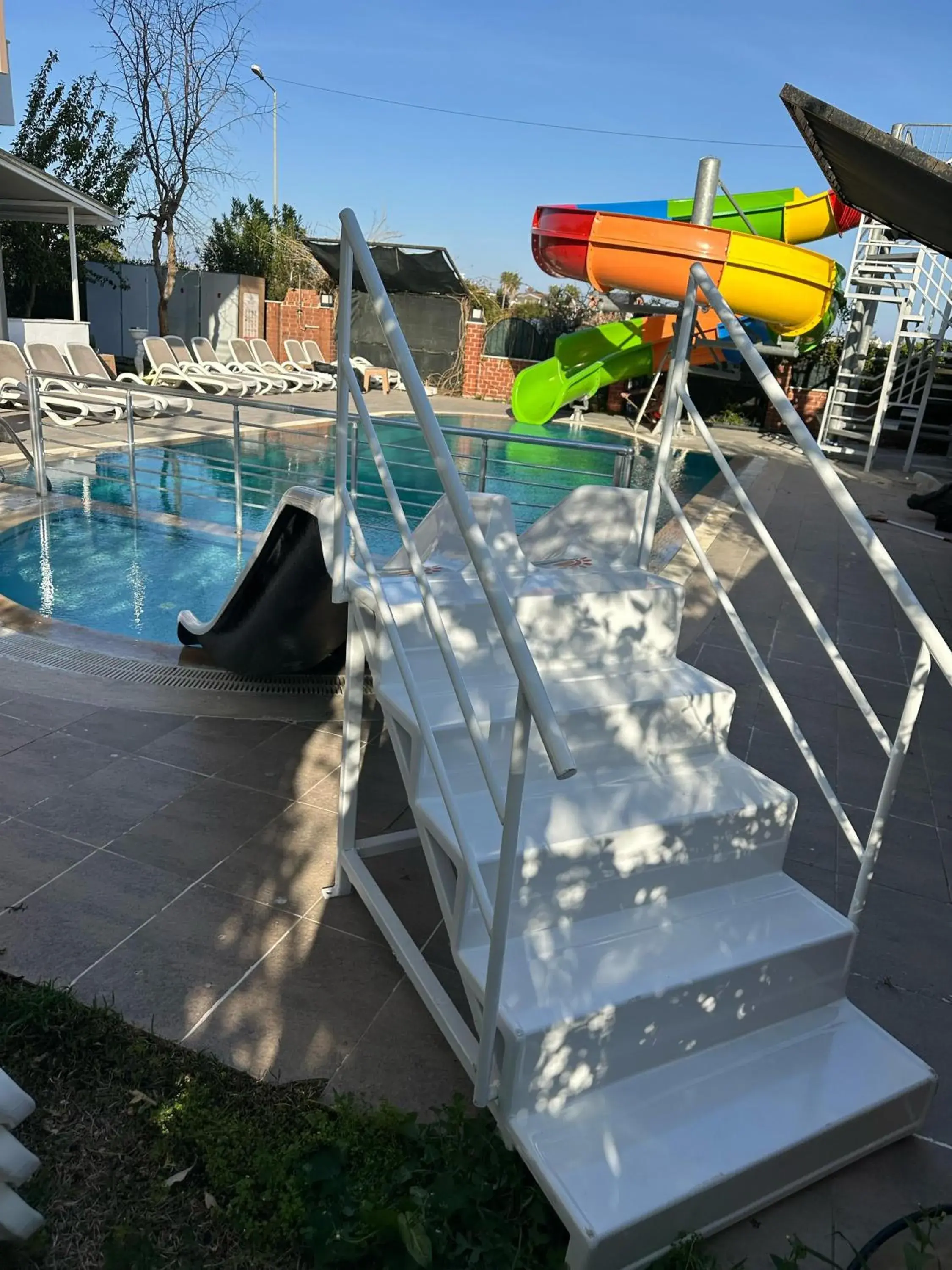 Swimming pool in Prenses Sealine Beach Hotel Swimming pool in Prenses Sealine Beach Hotel