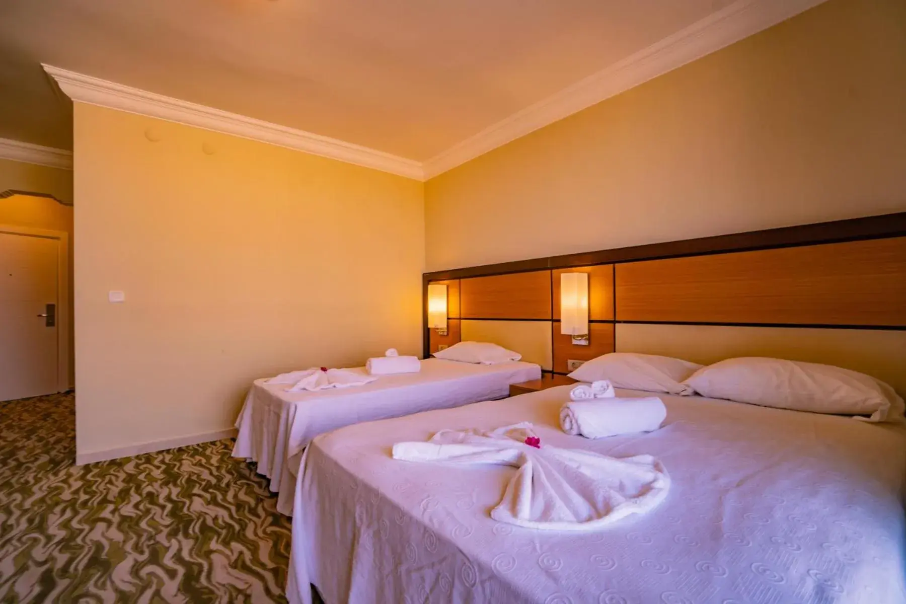 Double or Twin Room in Prenses Sealine Beach Hotel Double or Twin Room in Prenses Sealine Beach Hotel