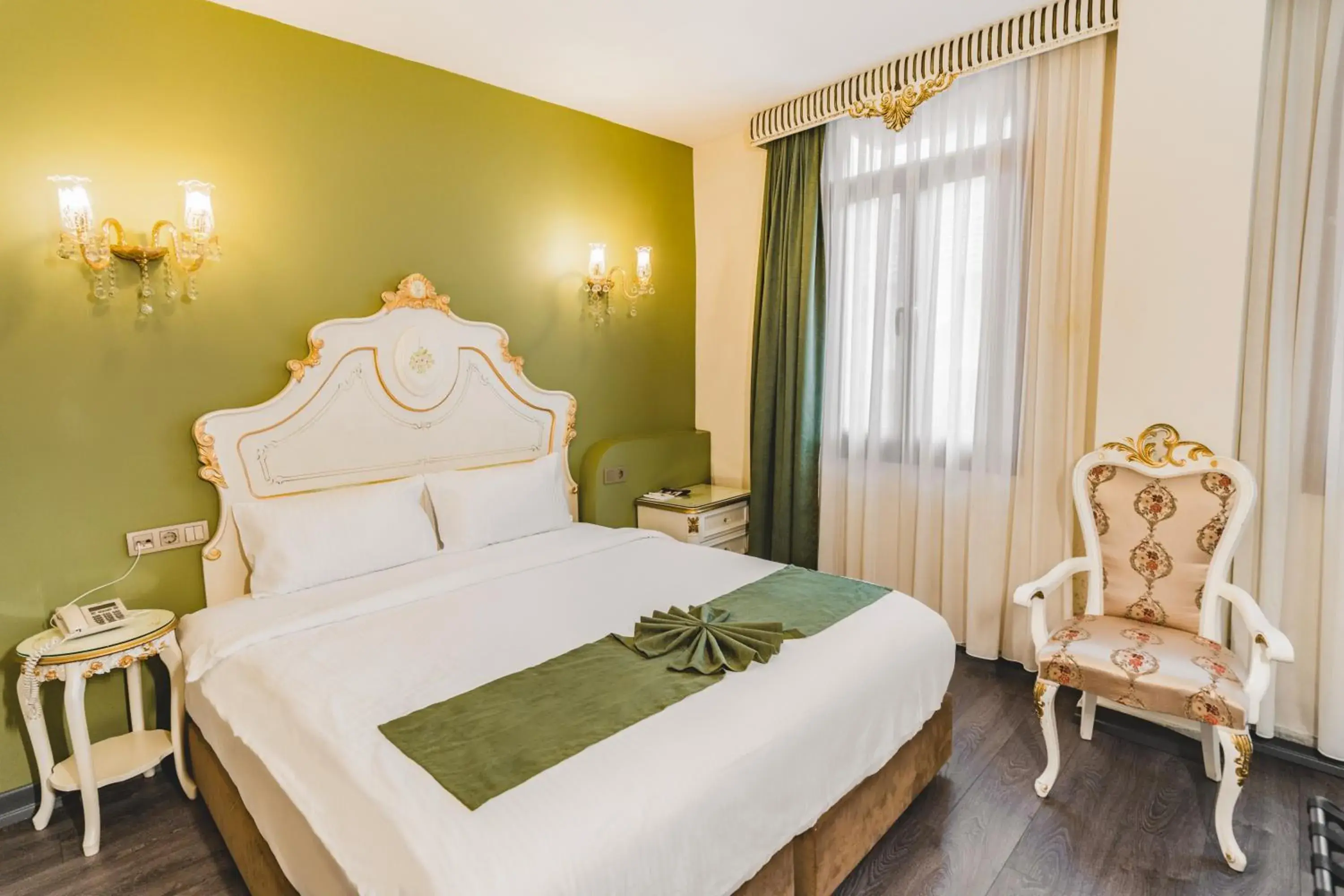 Bed in Hotel Fresia Istanbul Bed in Hotel Fresia Istanbul