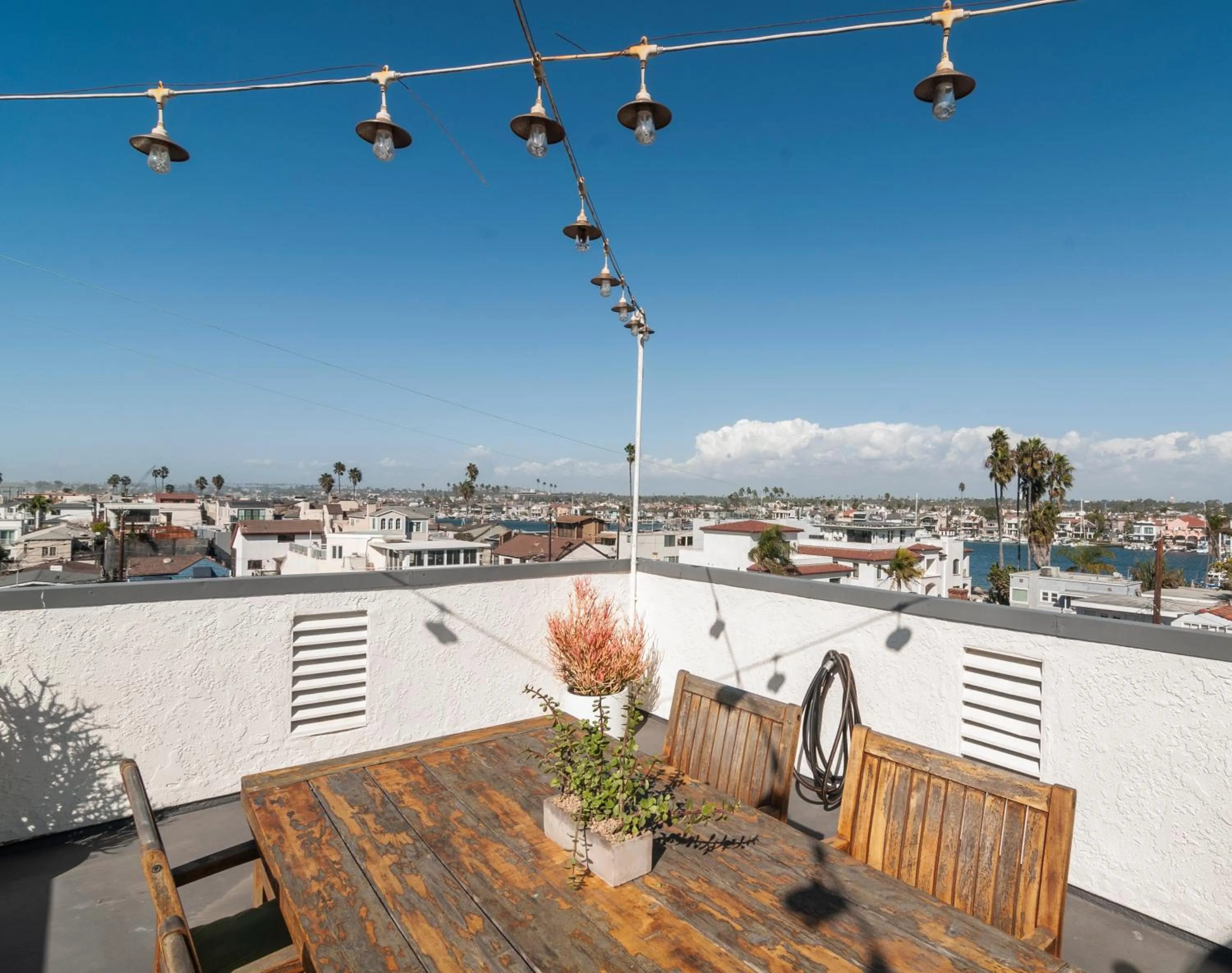 50 M to Sand LGB 2 King Suites
