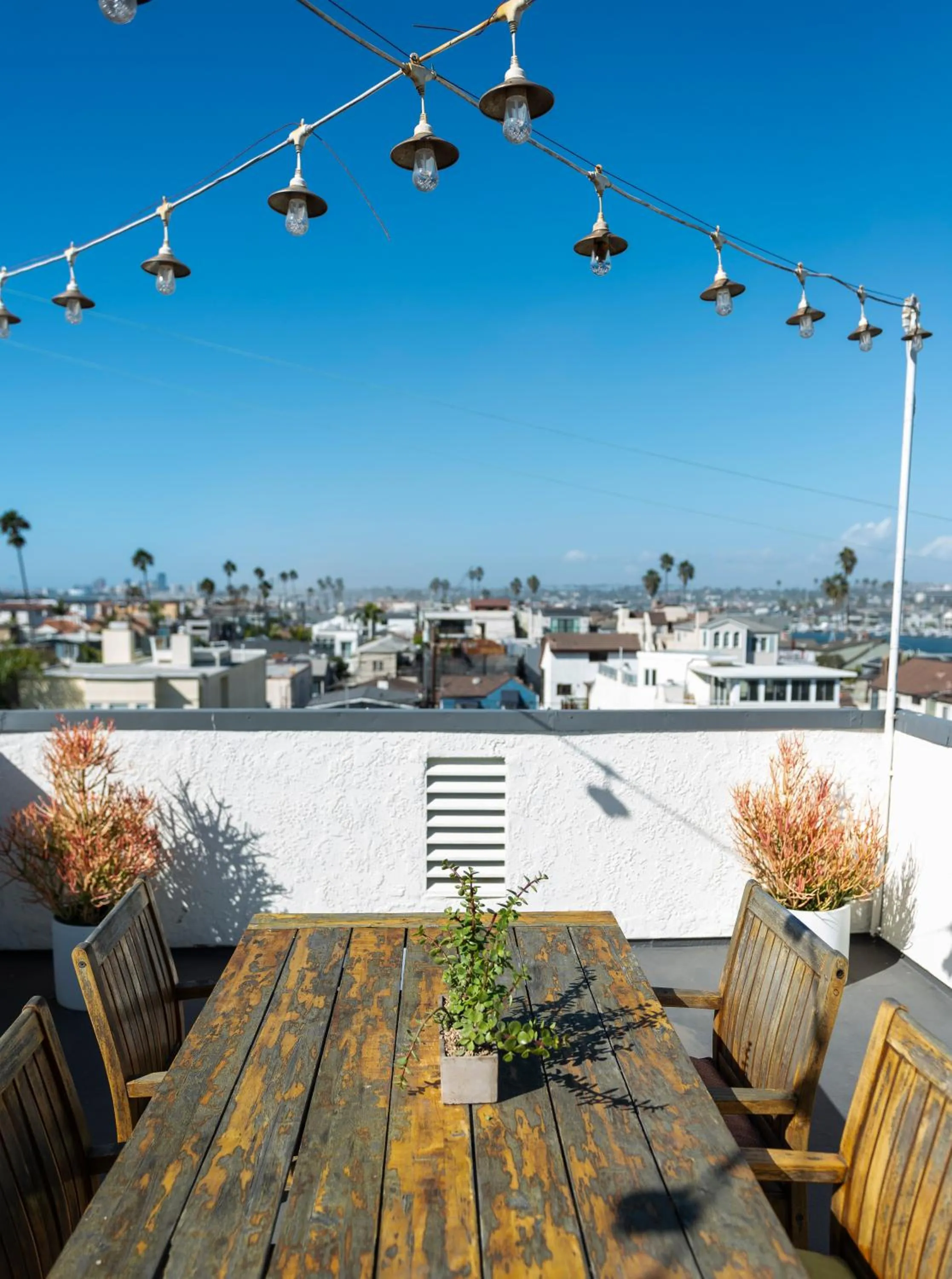 50 M to Sand LGB 2 King Suites