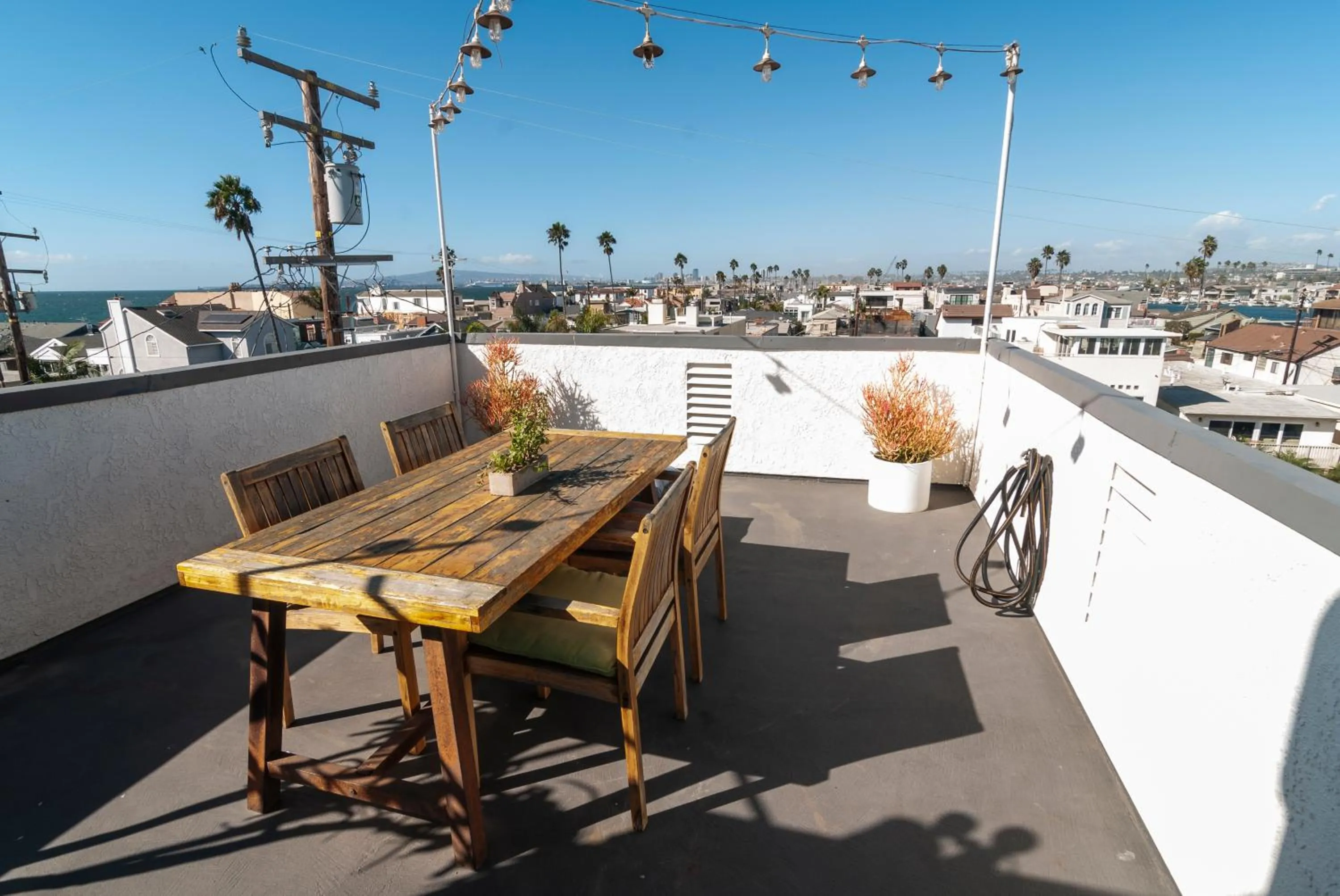 50 M to Sand LGB 2 King Suites