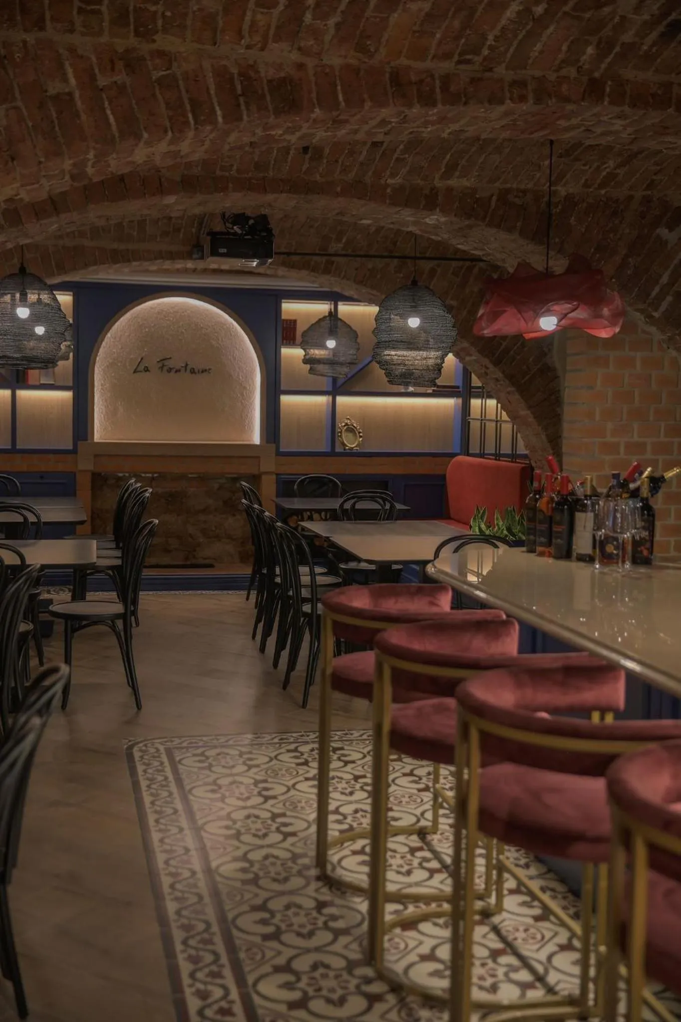 Restaurant/places to eat in La Fontaine