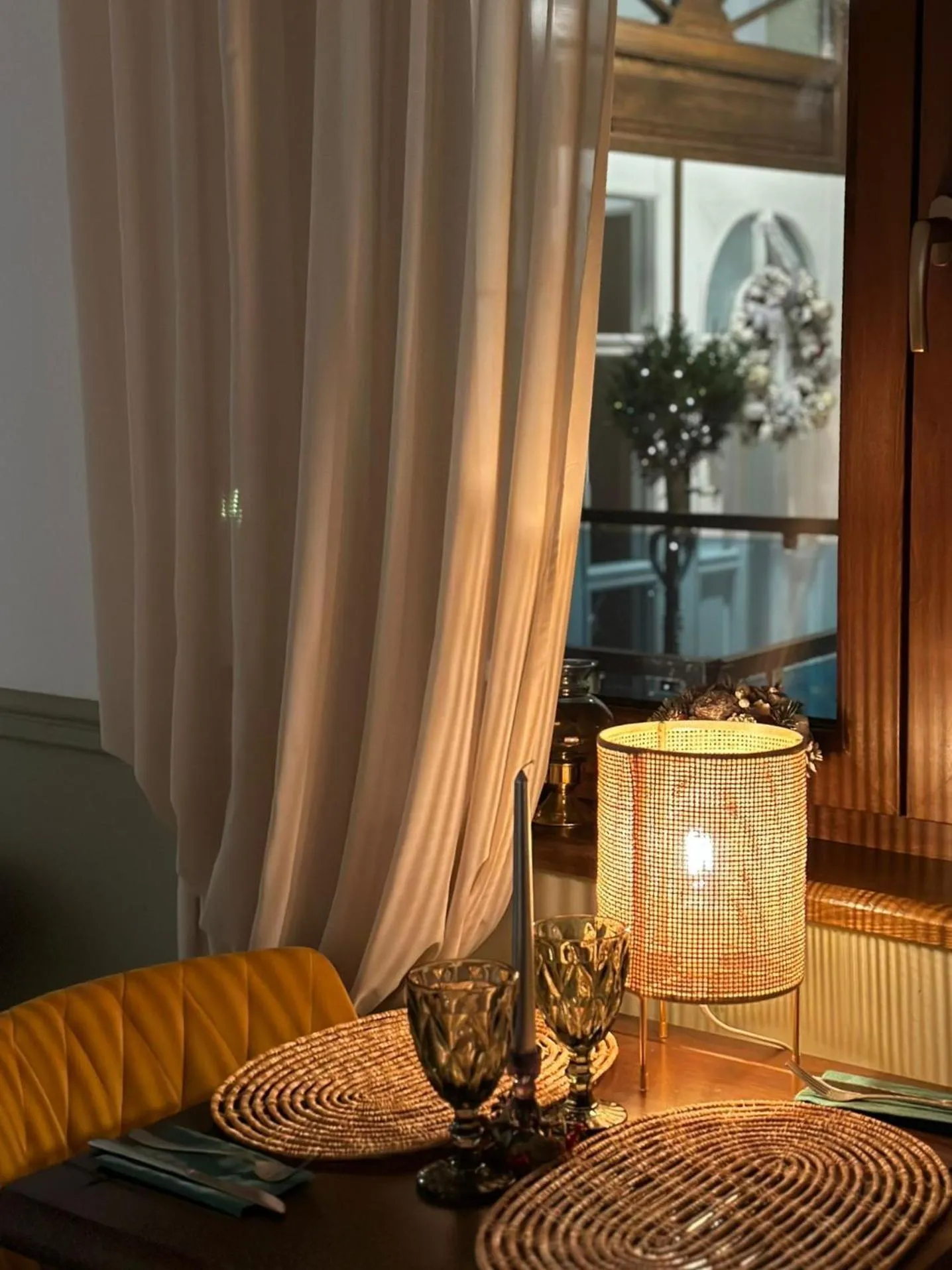 Restaurant/places to eat in La Fontaine