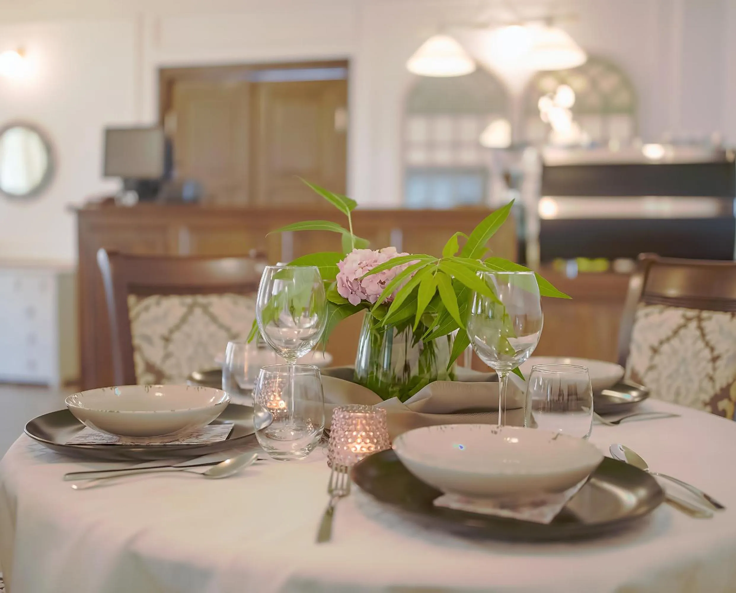 Restaurant/places to eat in La Fontaine