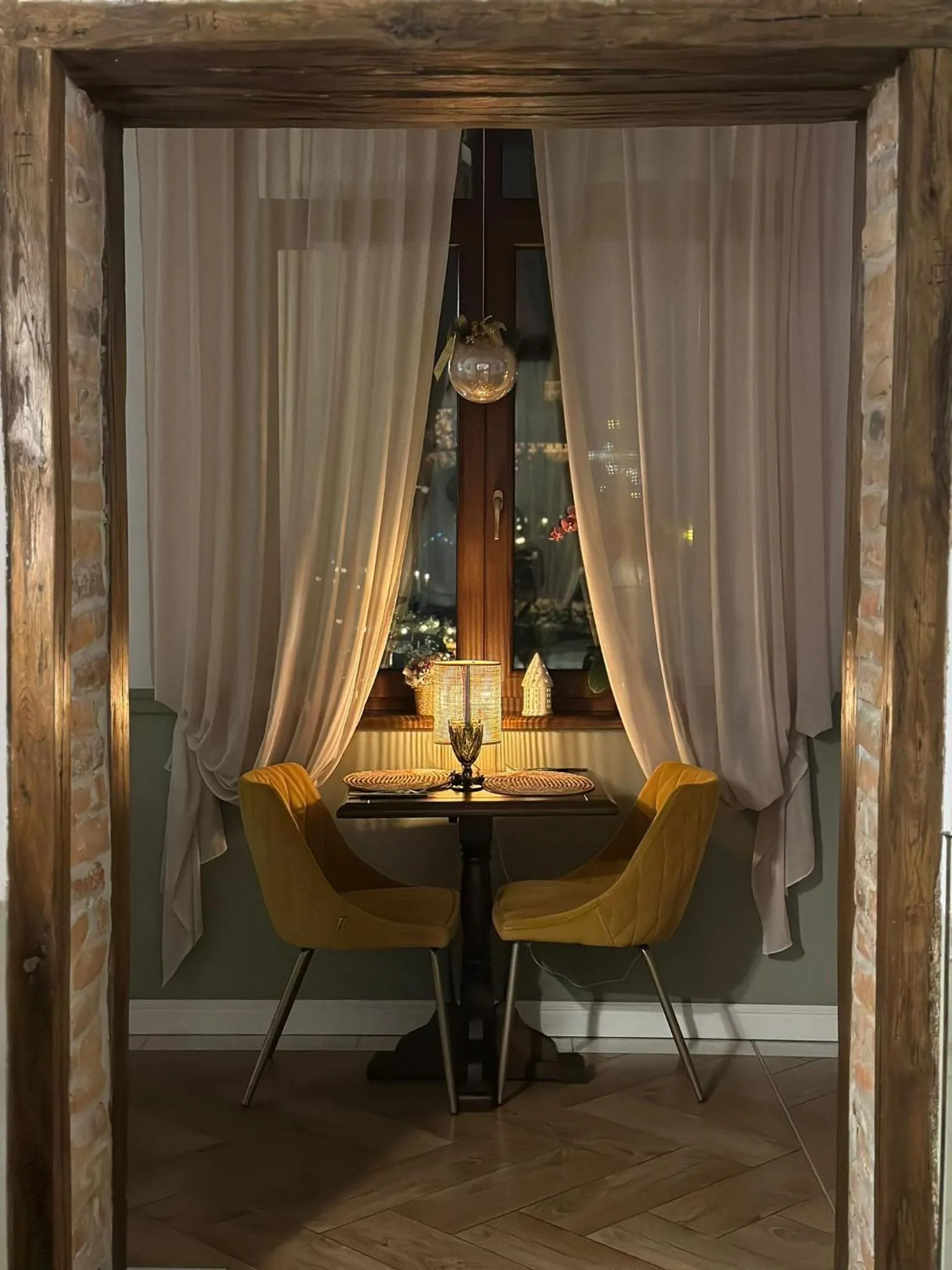 Restaurant/places to eat in La Fontaine