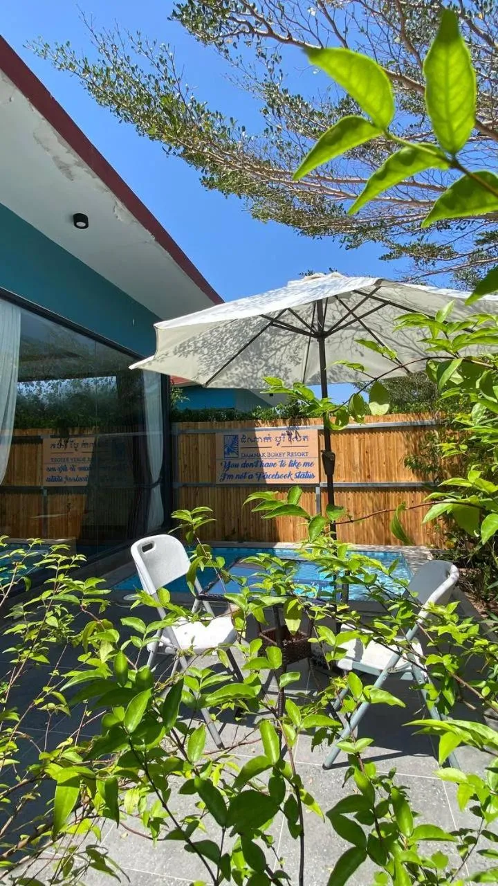 Pool view in Damnak Borey Resort