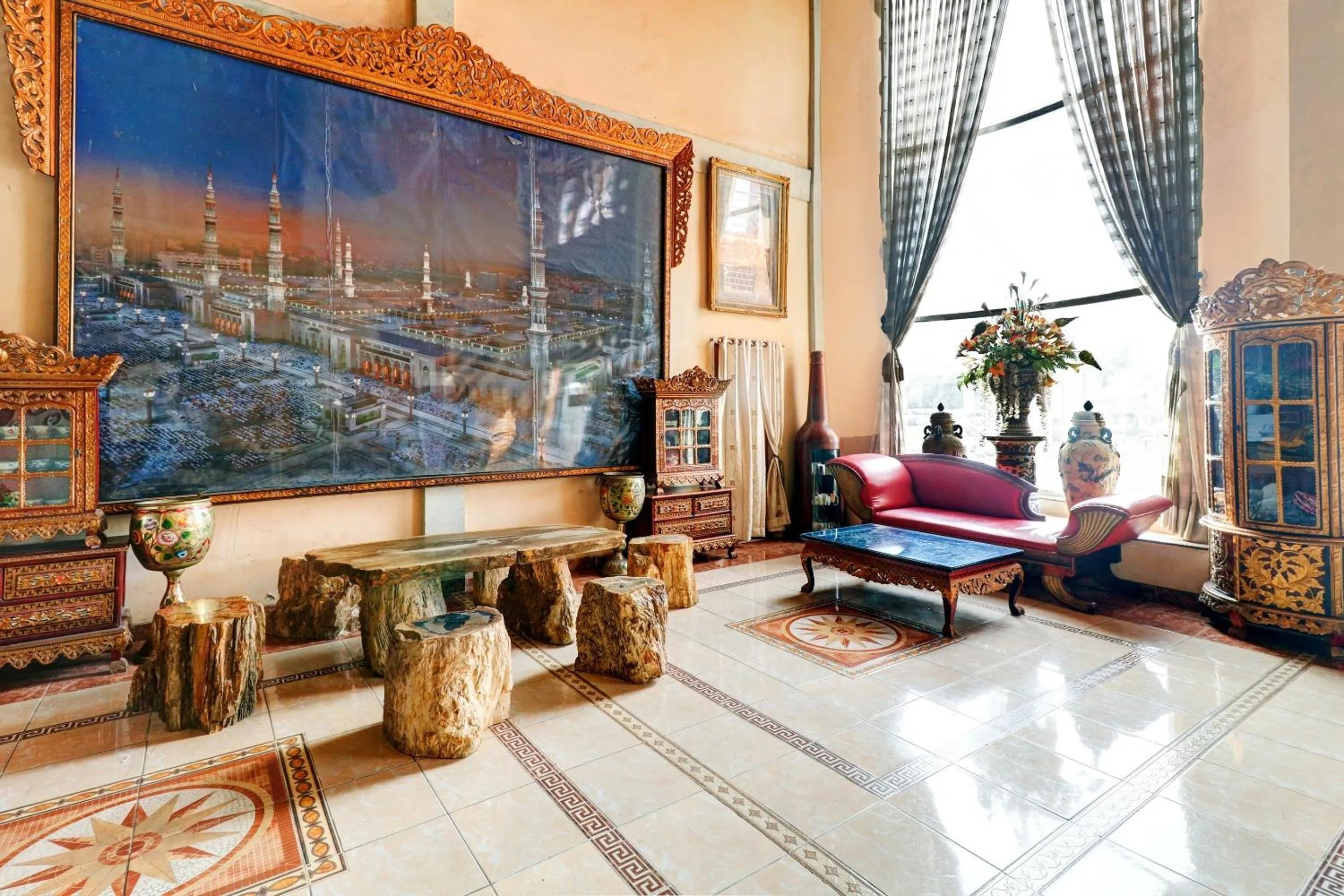 Lobby or reception in OYO Life 11350O Hotel R Cantika Syariah