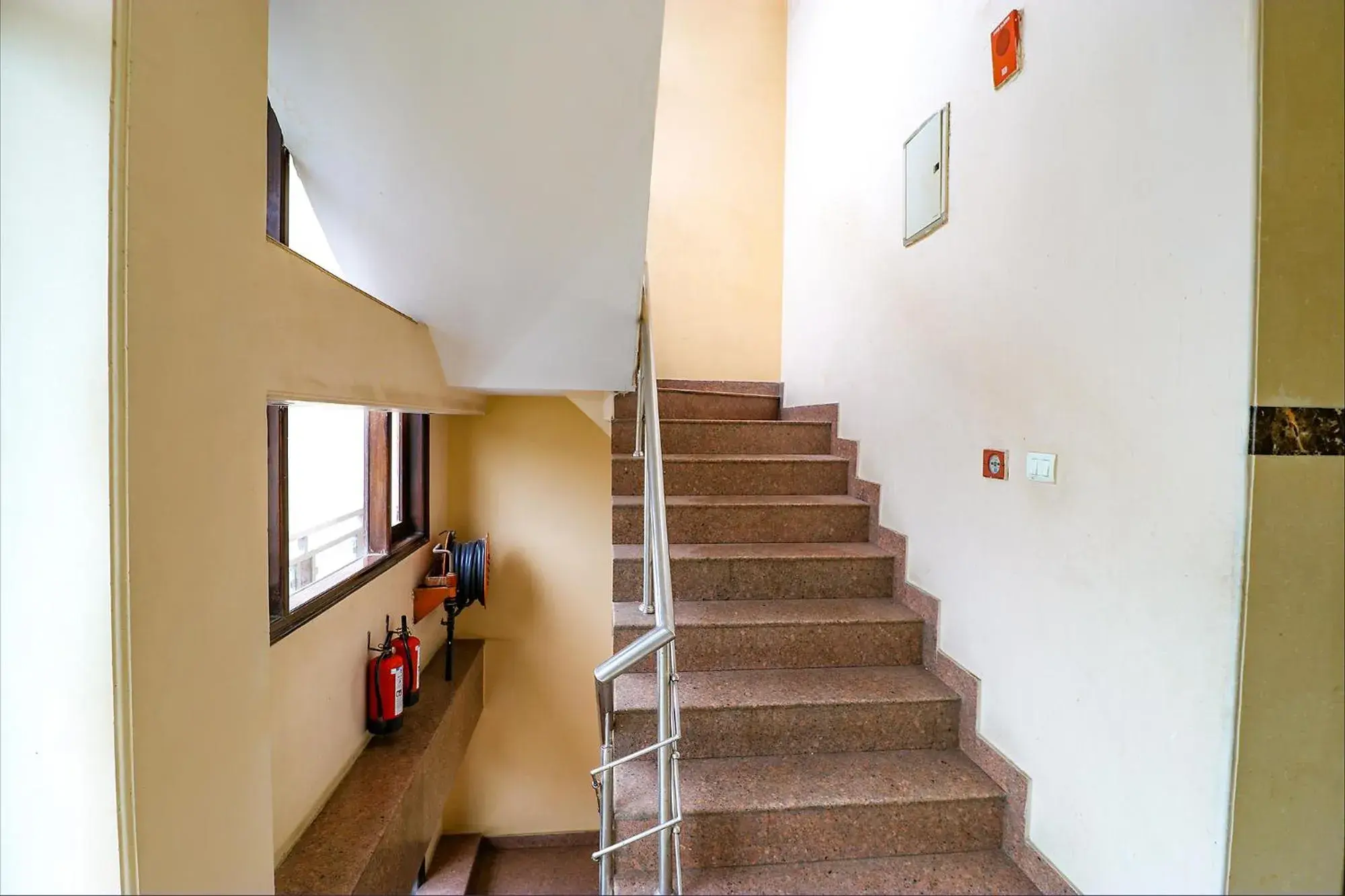 Lobby or reception in FabExpress Llyod Residency Lobby or reception in FabExpress Llyod Residency