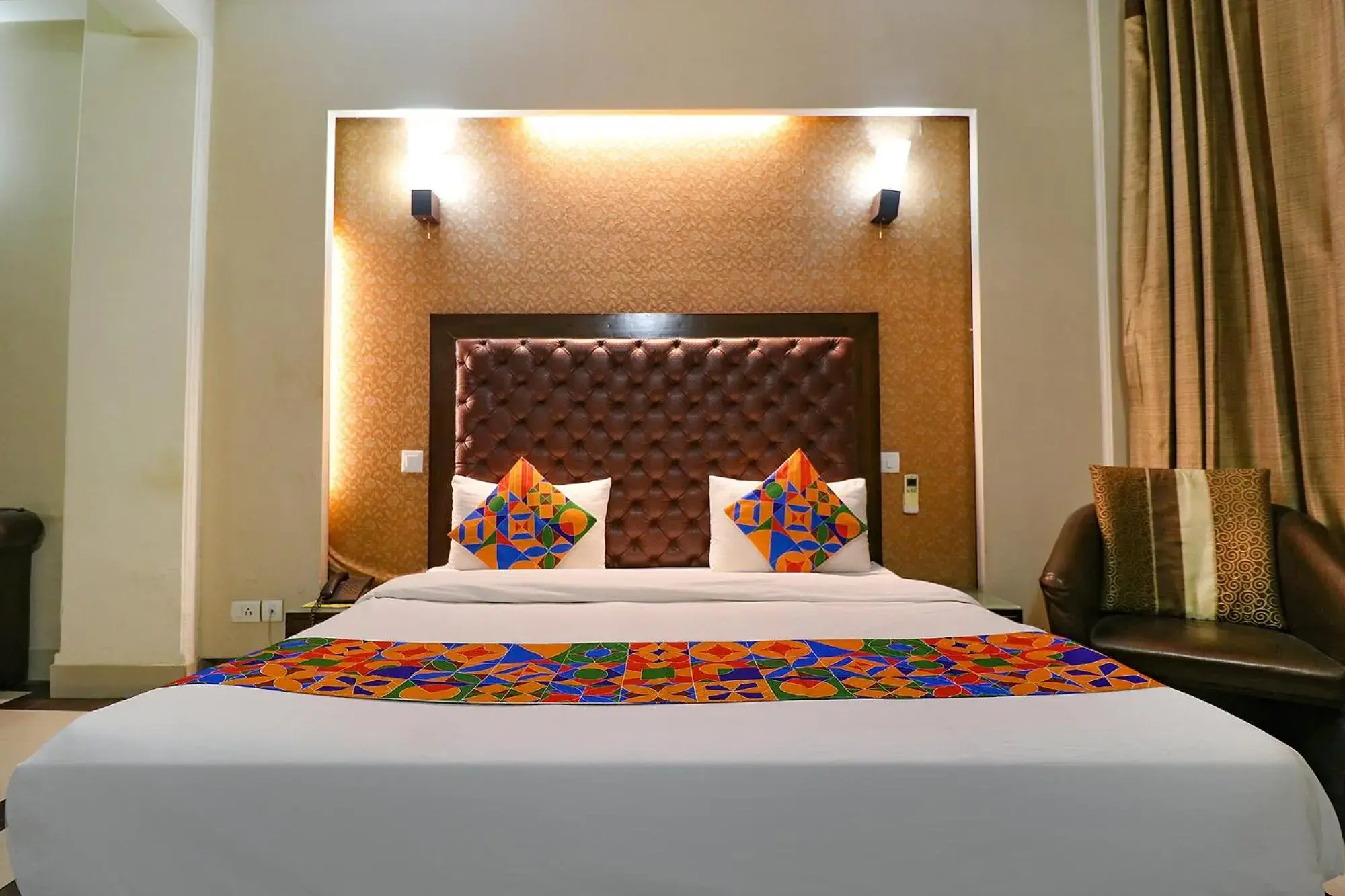 Bed in FabExpress Llyod Residency Bed in FabExpress Llyod Residency