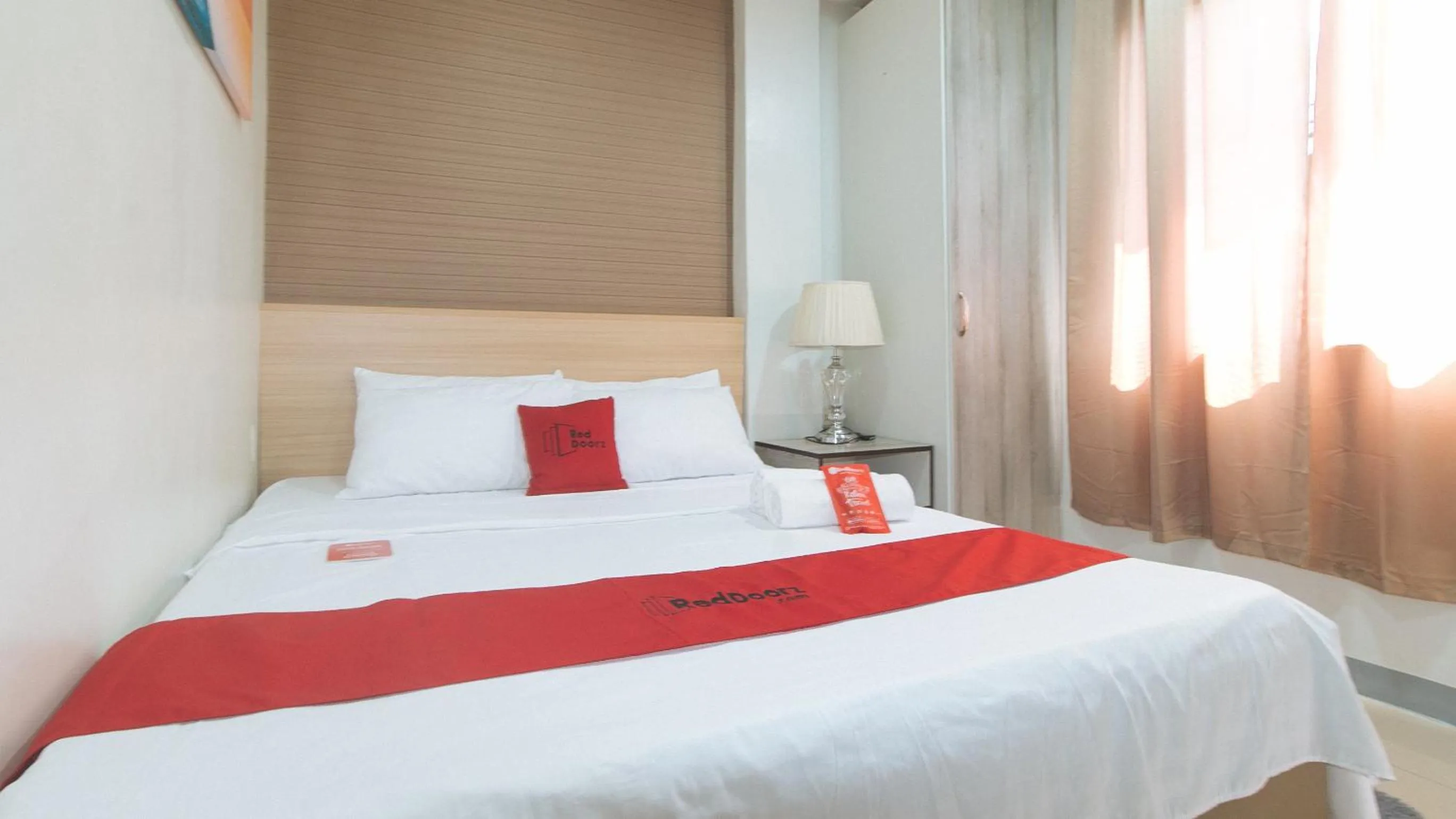 Bed in RedDoorz Hostel @ St. Paul Village LapuLapu