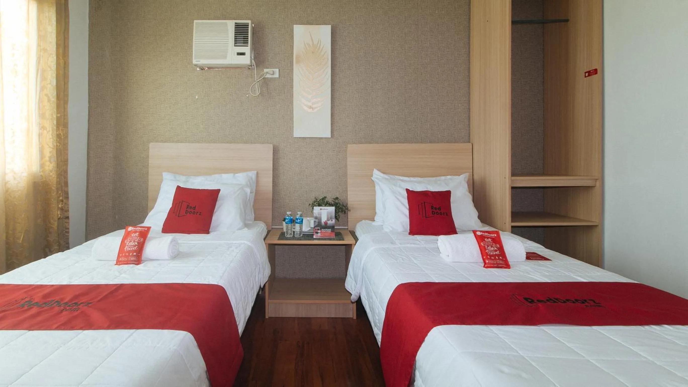 Bed in RedDoorz Hostel @ St. Paul Village LapuLapu