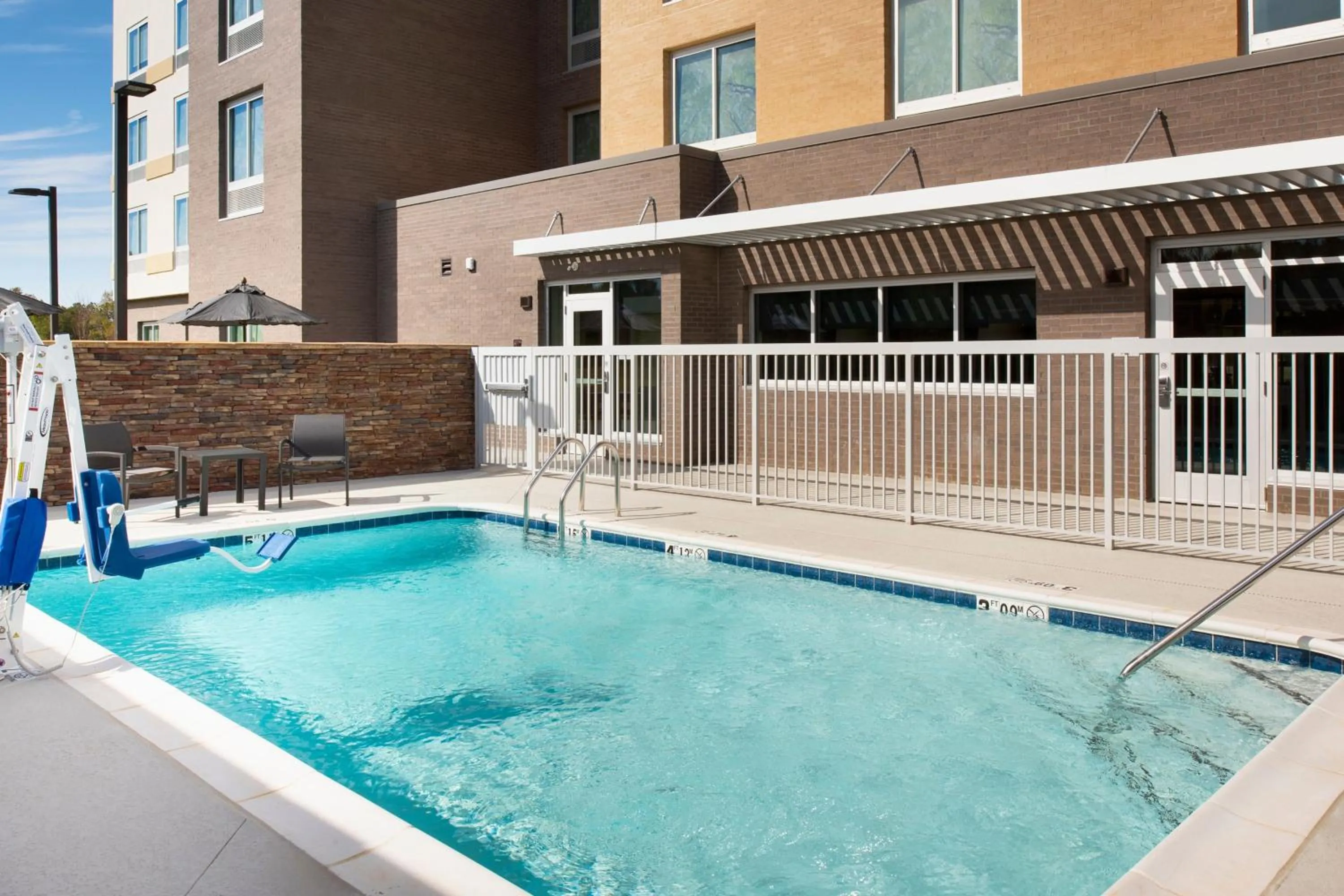 Swimming pool in Fairfield by Marriott Inn & Suites Memphis Arlington