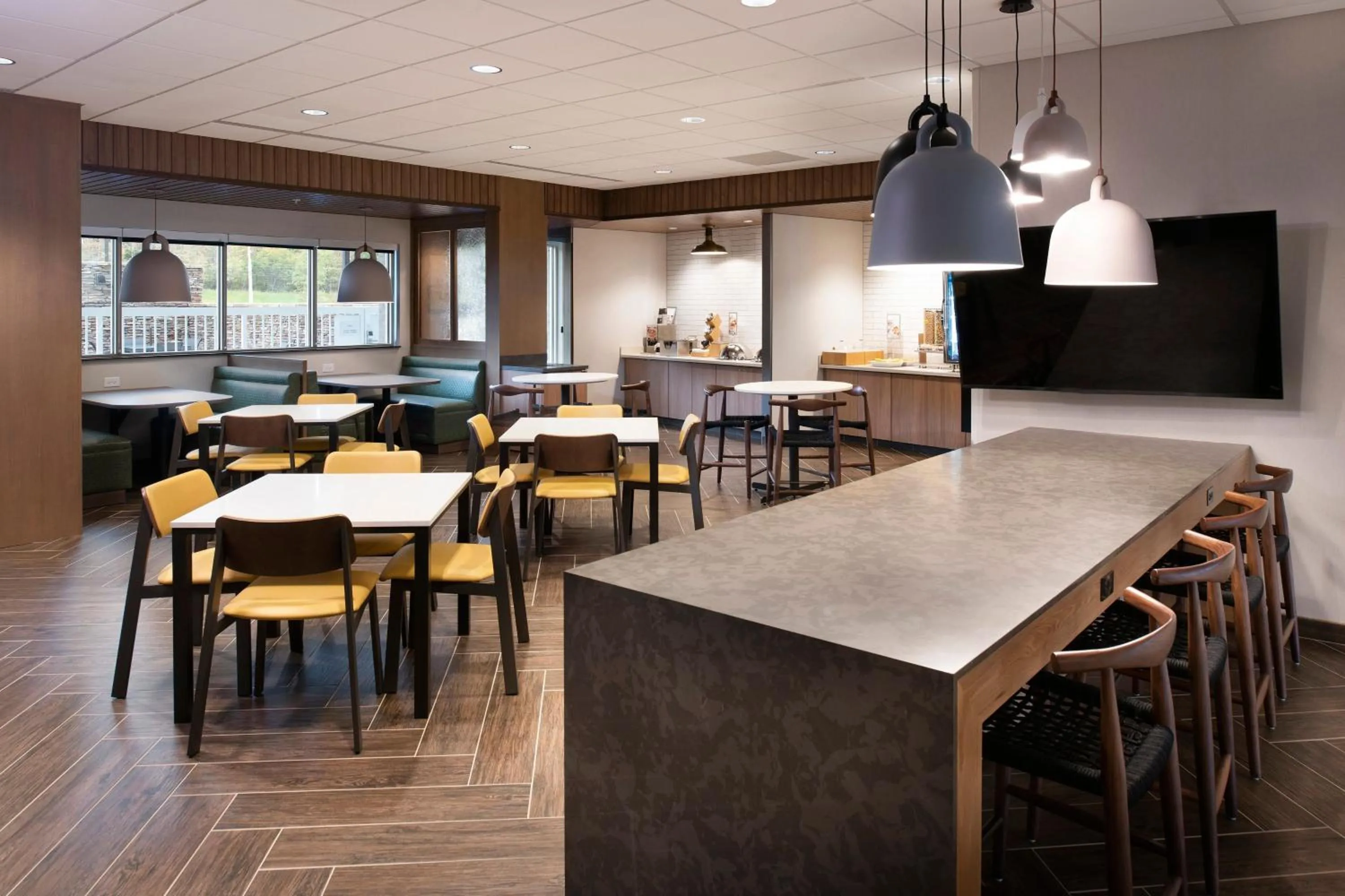 Breakfast in Fairfield by Marriott Inn & Suites Memphis Arlington