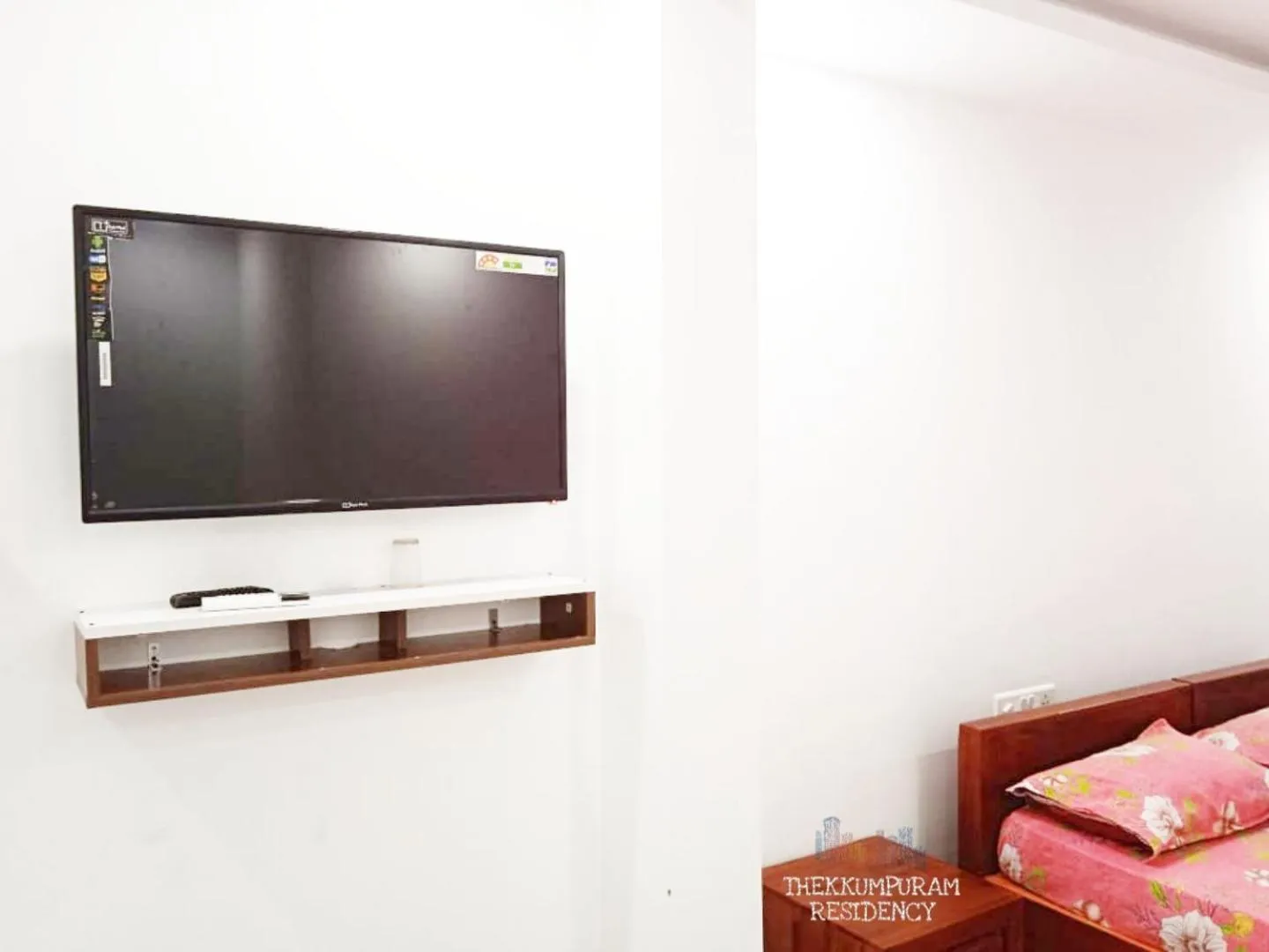 Bed in THEKKUMPURAM RESIDENCY